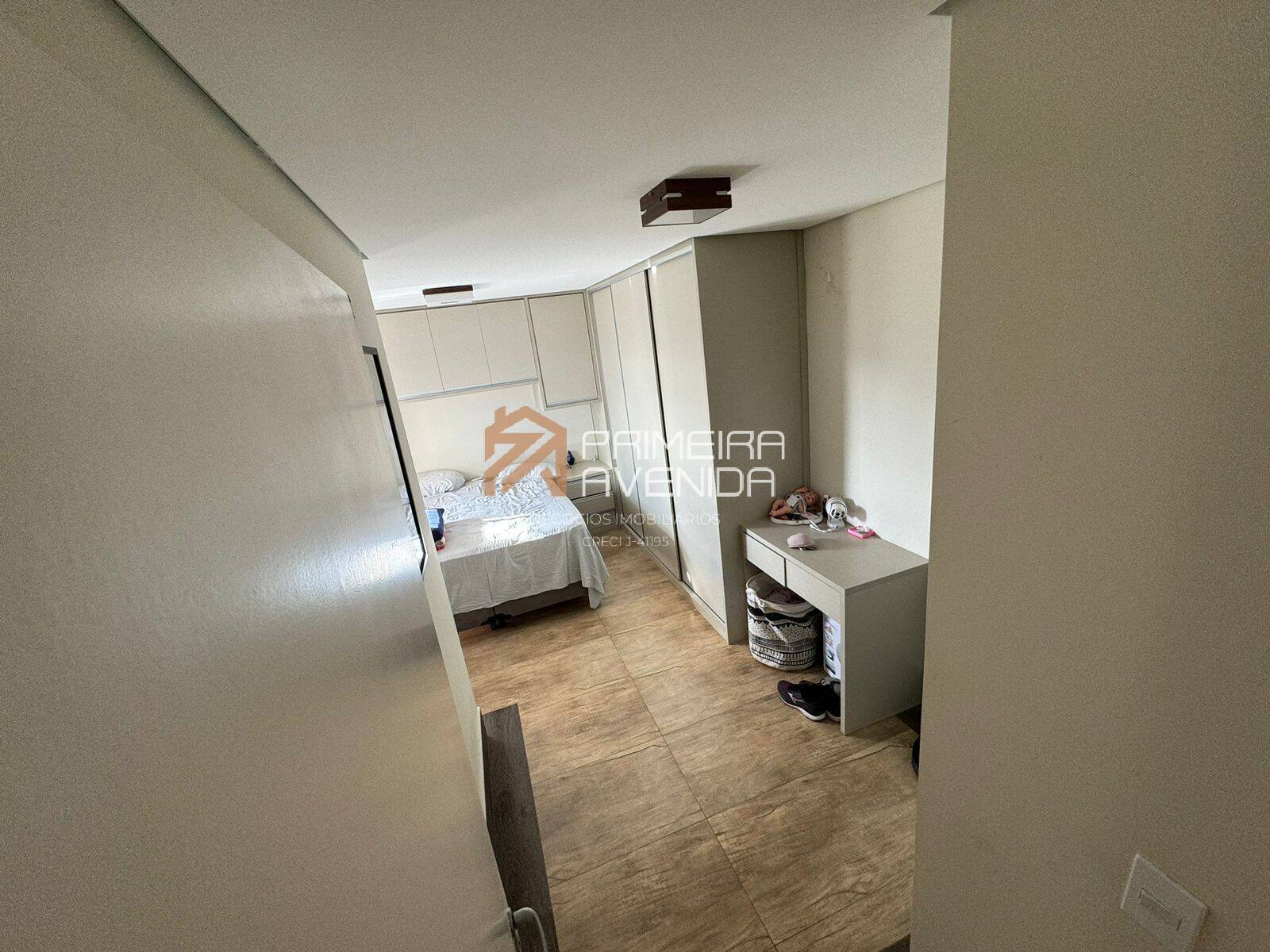 Apartamento à venda com 3 quartos, 96m² - Foto 11