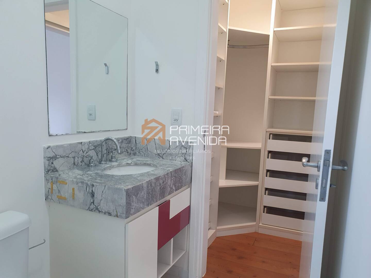 Casa à venda e aluguel com 4 quartos, 330m² - Foto 31