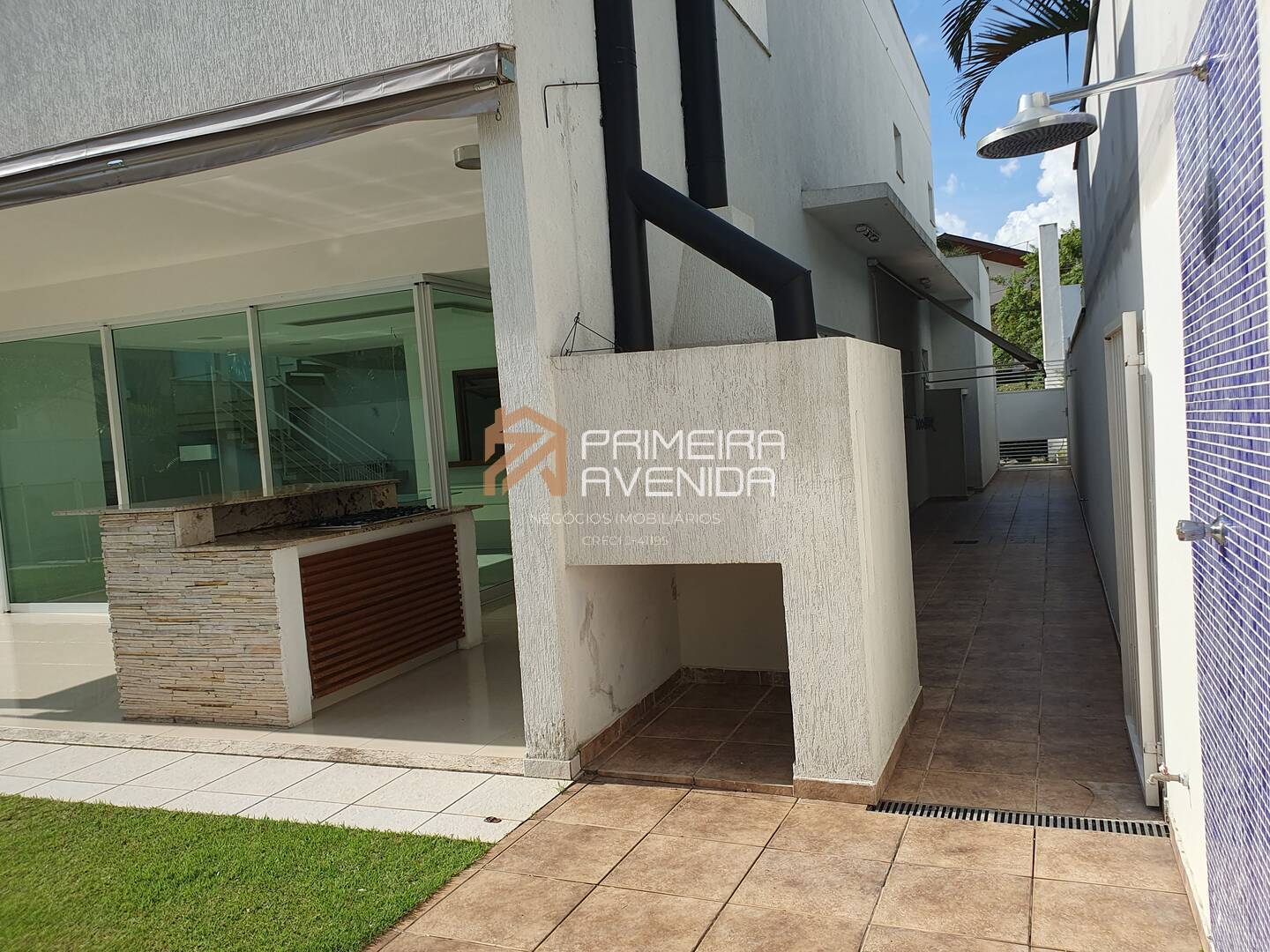 Casa à venda e aluguel com 4 quartos, 330m² - Foto 44