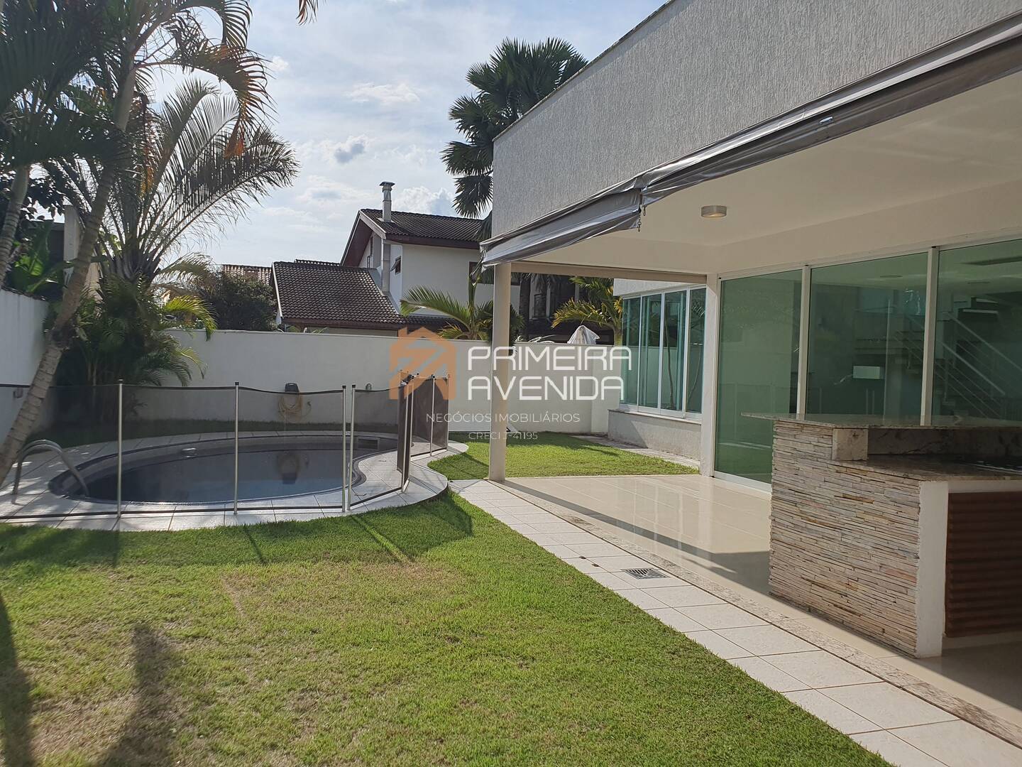 Casa à venda e aluguel com 4 quartos, 330m² - Foto 47