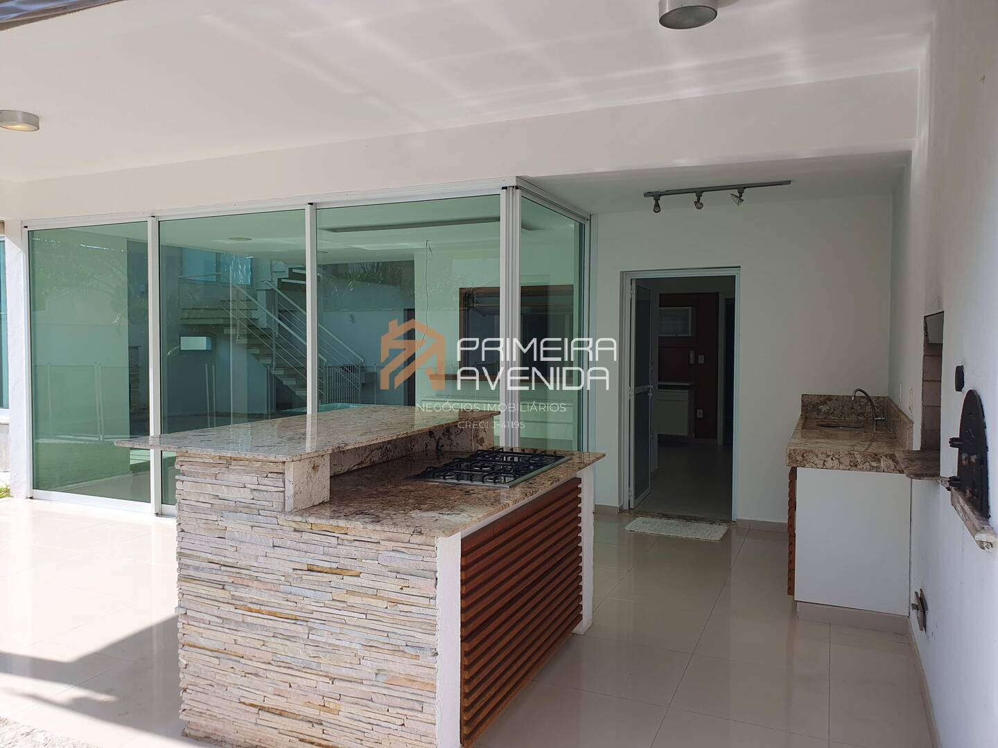 Casa à venda e aluguel com 4 quartos, 330m² - Foto 49