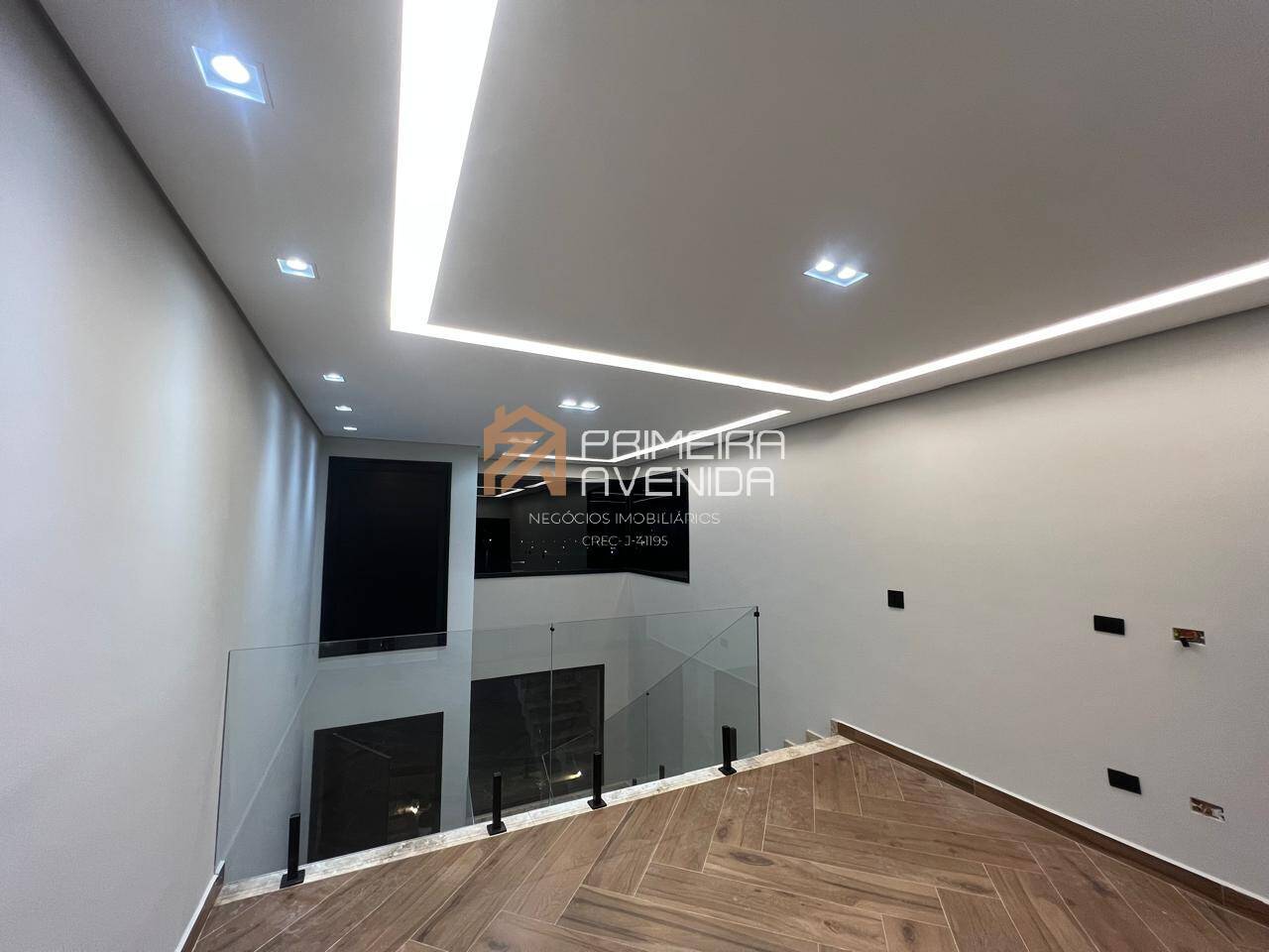 Casa à venda com 3 quartos, 190m² - Foto 2