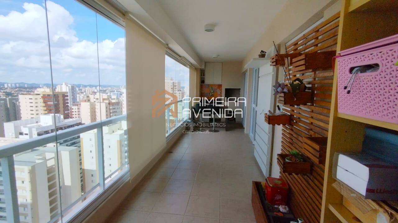 Apartamento à venda com 3 quartos, 158m² - Foto 4