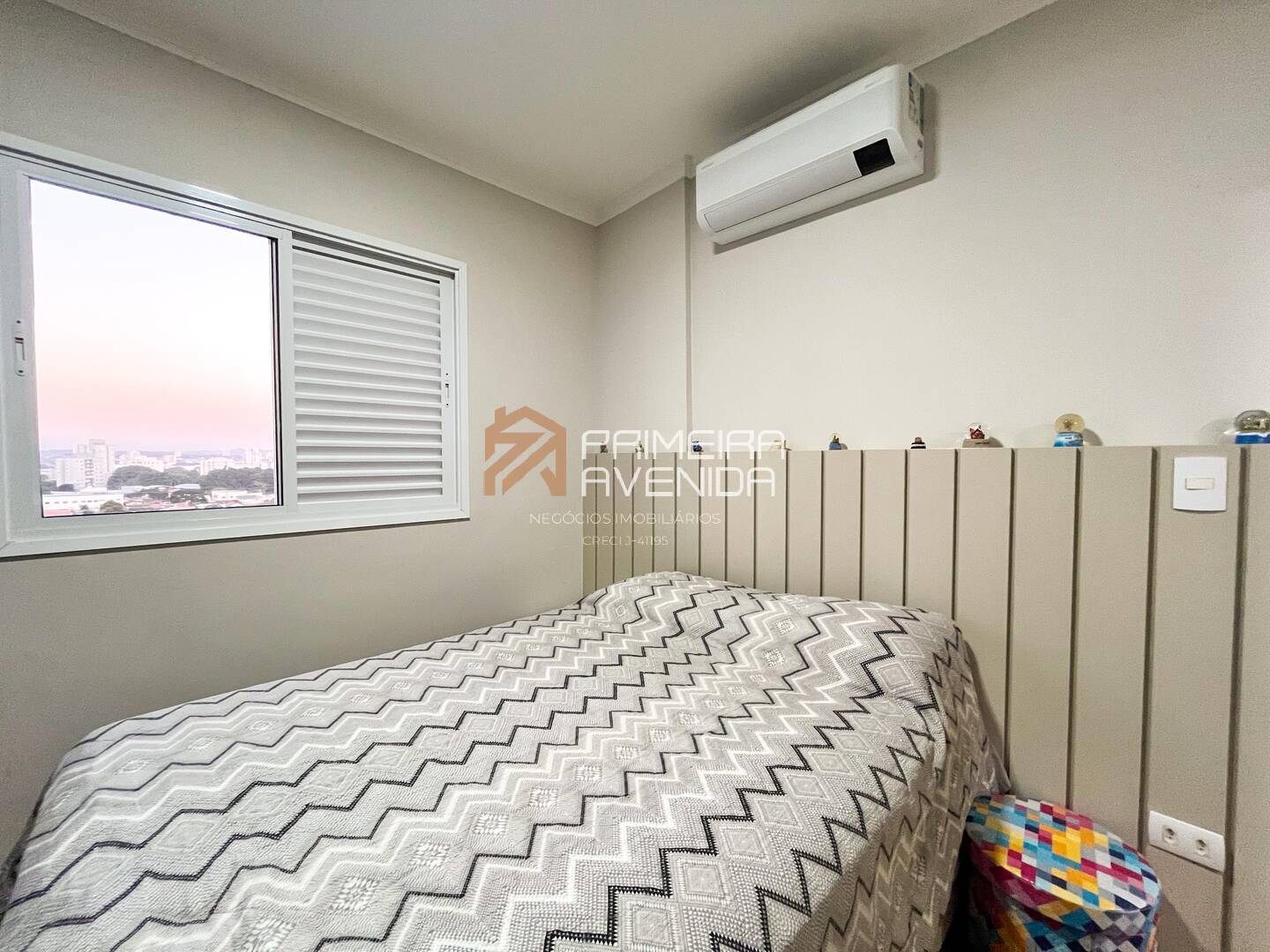 Apartamento à venda com 2 quartos, 65m² - Foto 13