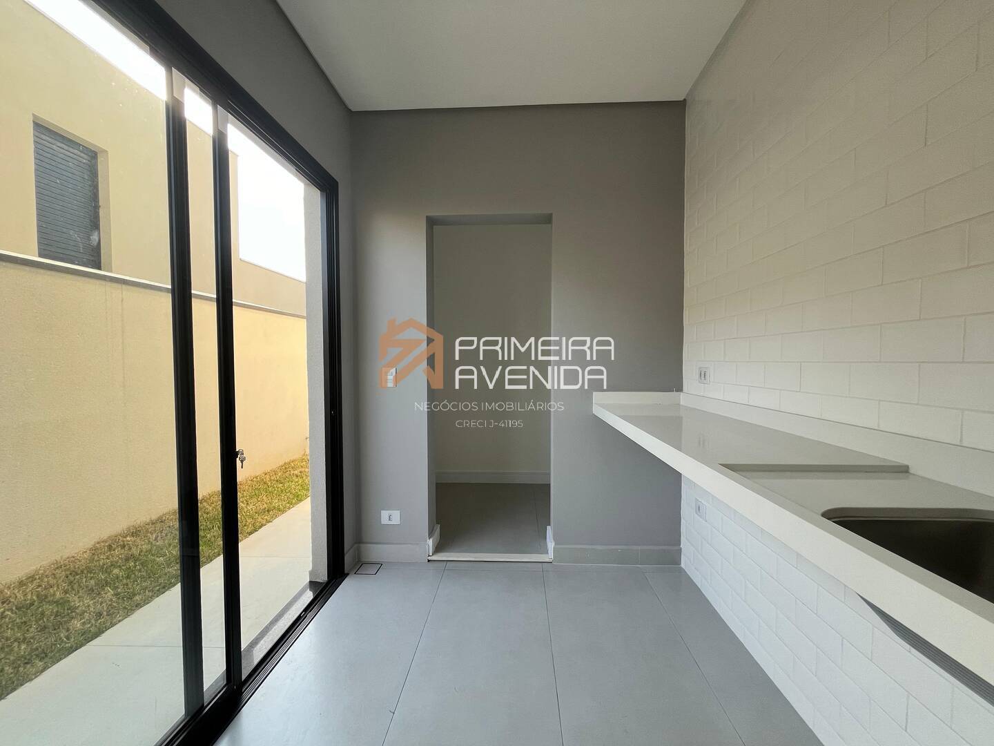 Casa à venda com 3 quartos, 330m² - Foto 20