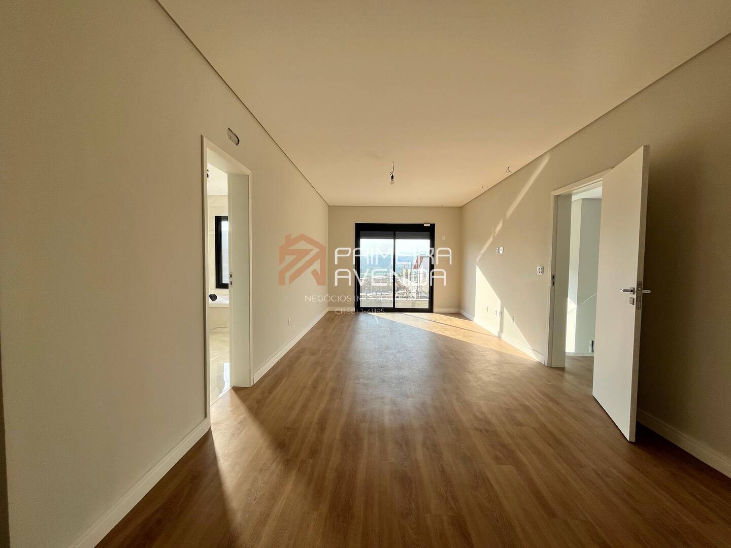 Casa à venda com 4 quartos, 350m² - Foto 8