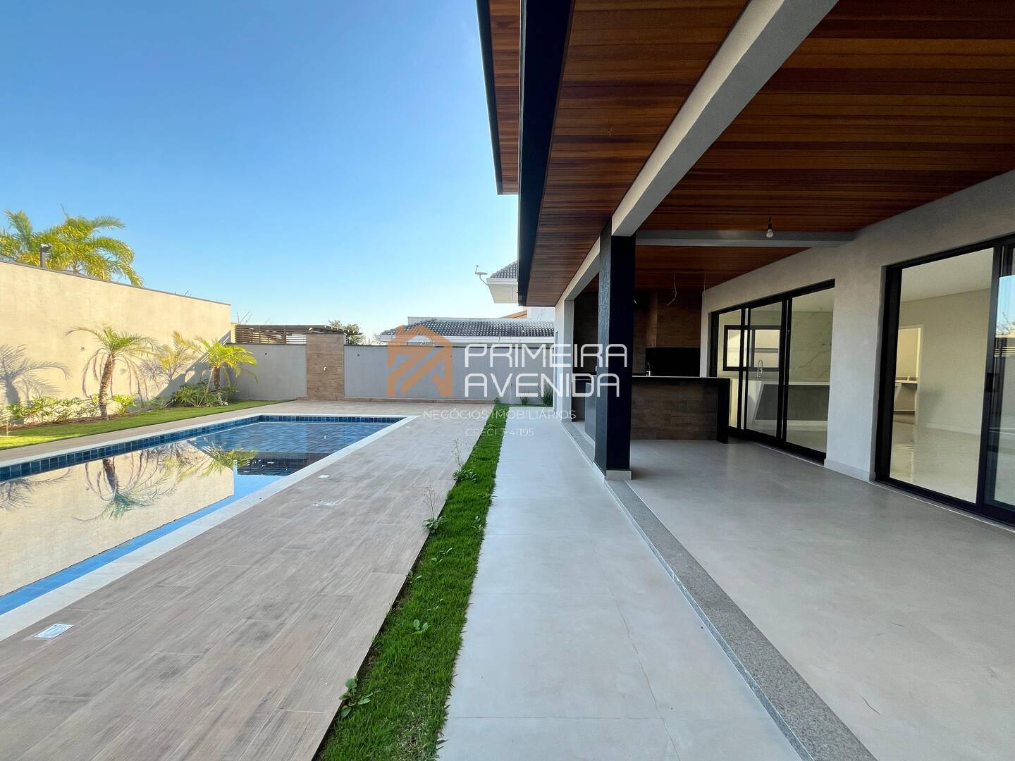 Casa à venda com 4 quartos, 350m² - Foto 6