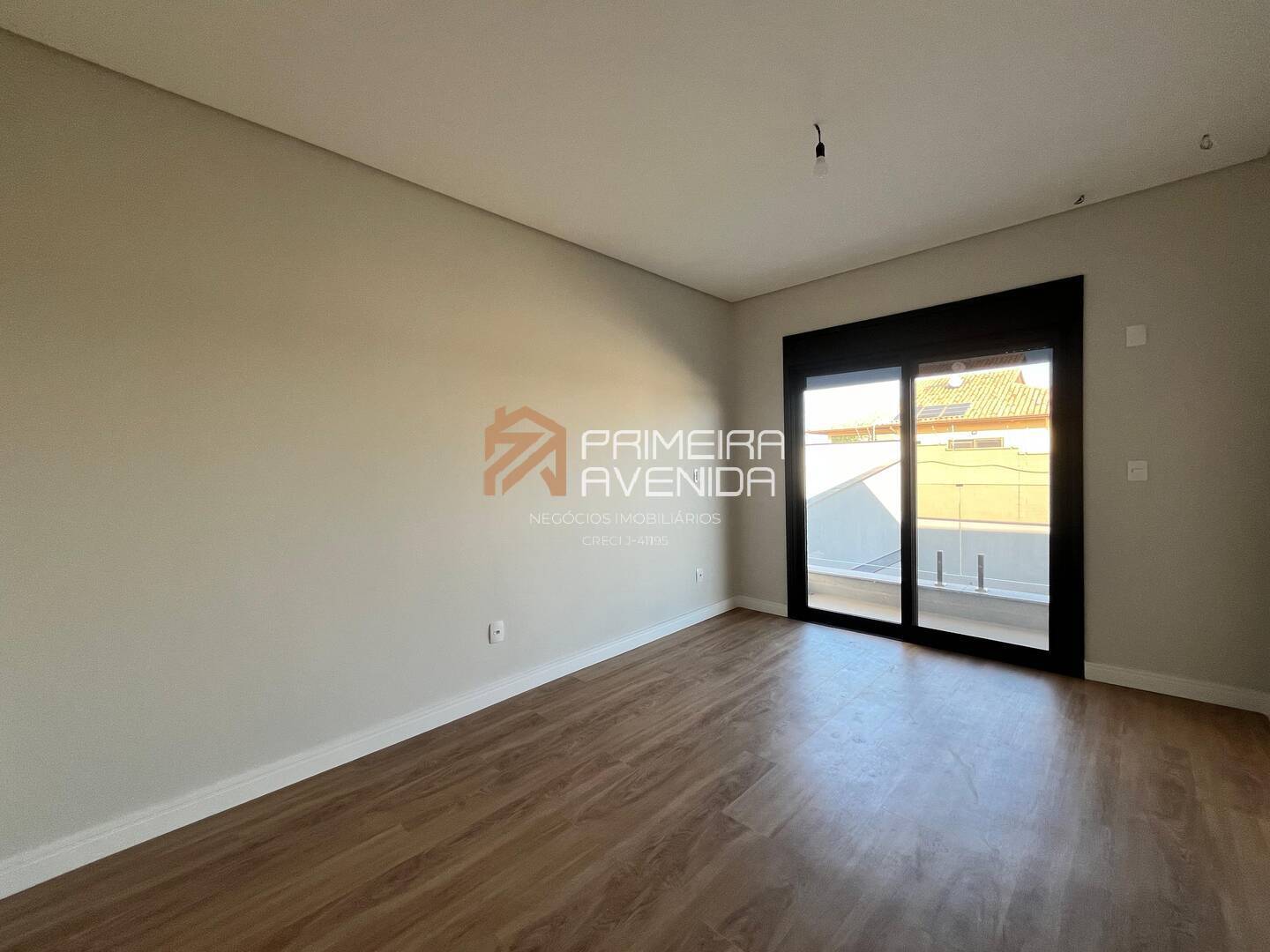 Casa à venda com 4 quartos, 350m² - Foto 12