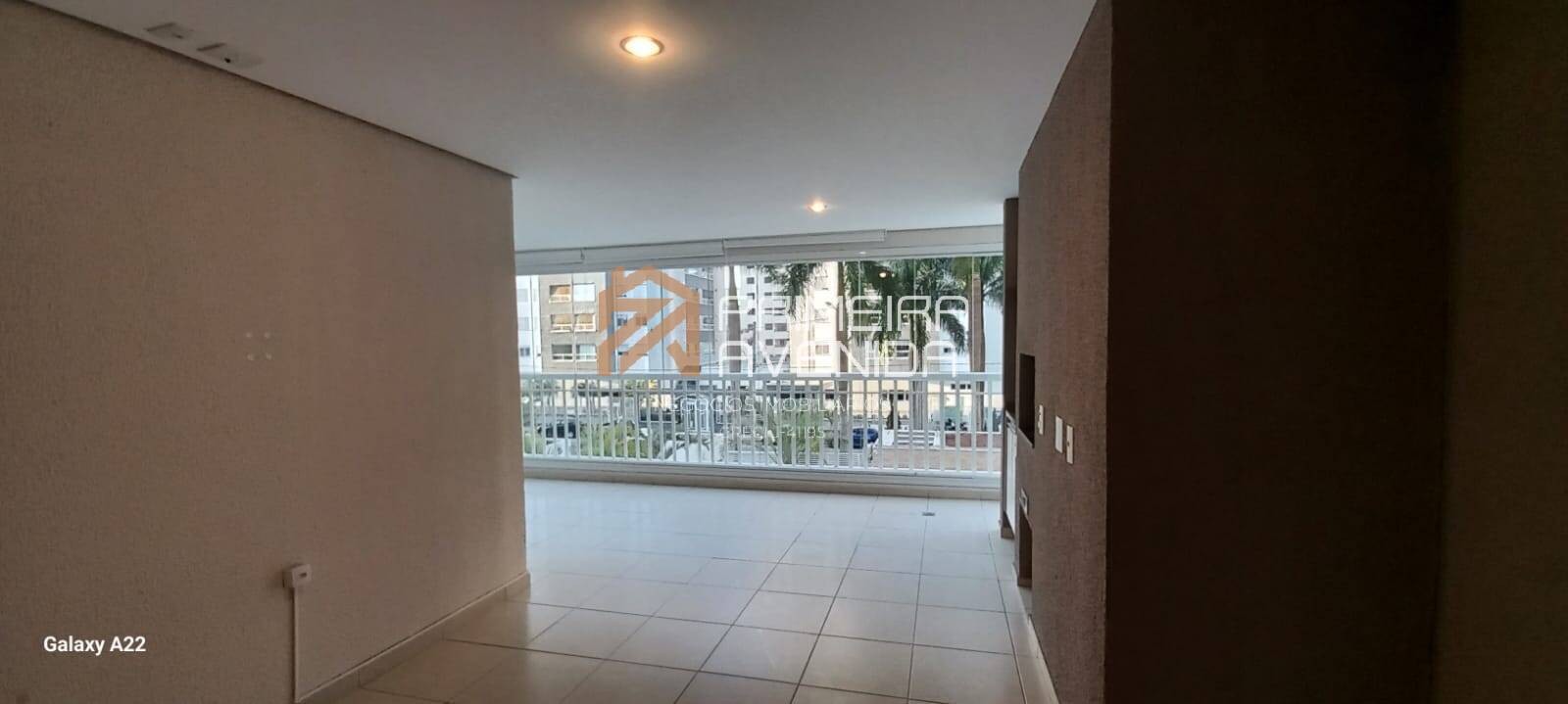 Apartamento para alugar com 3 quartos, 125m² - Foto 10