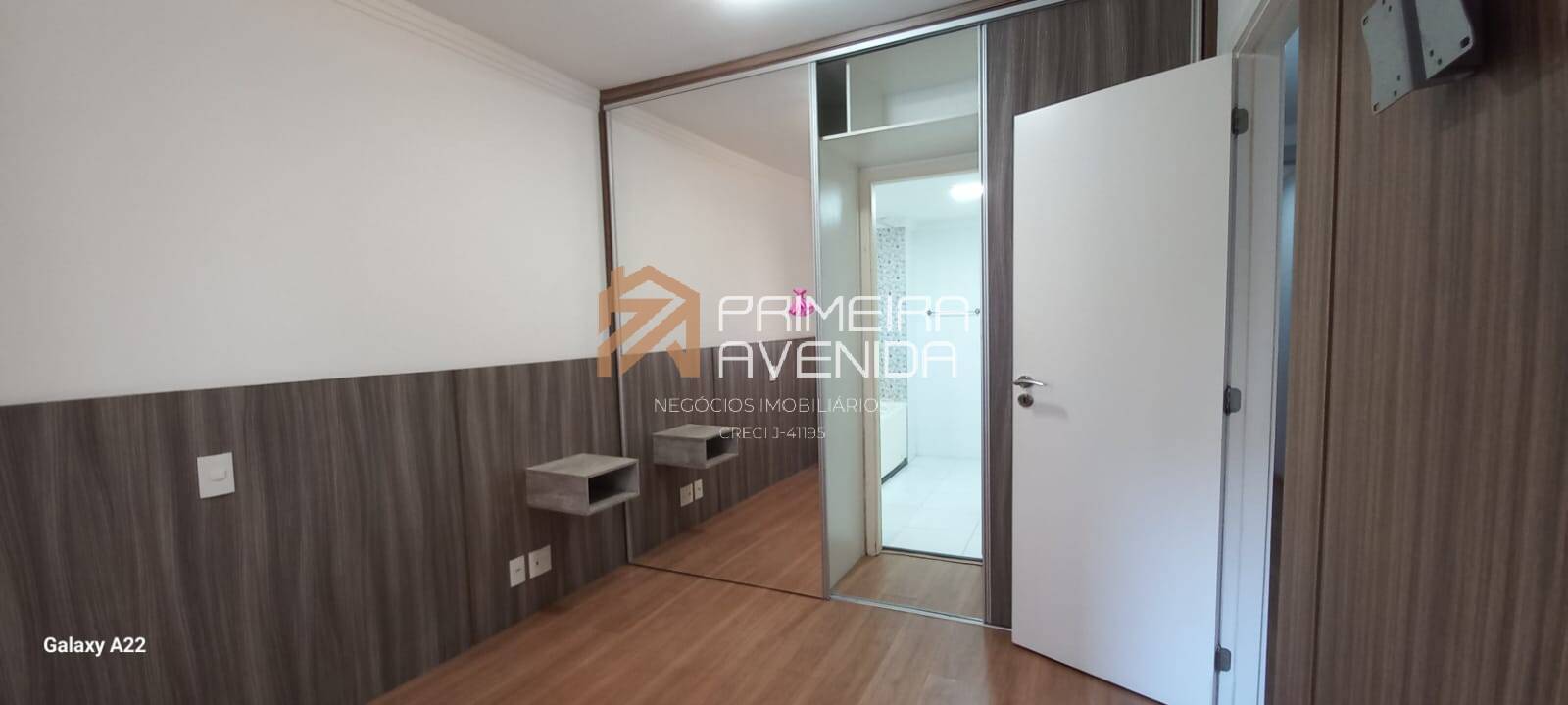 Apartamento para alugar com 3 quartos, 125m² - Foto 18