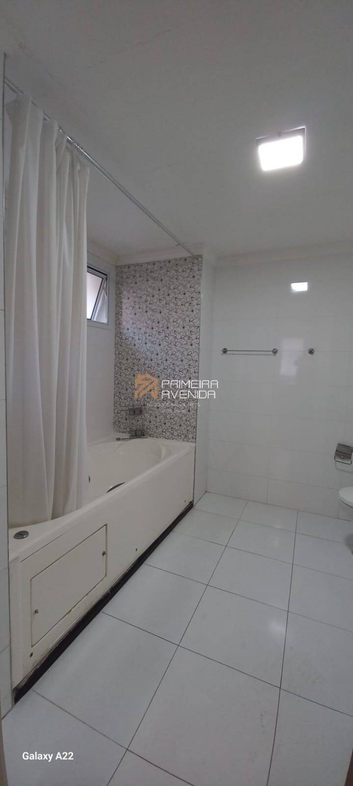 Apartamento para alugar com 3 quartos, 125m² - Foto 21