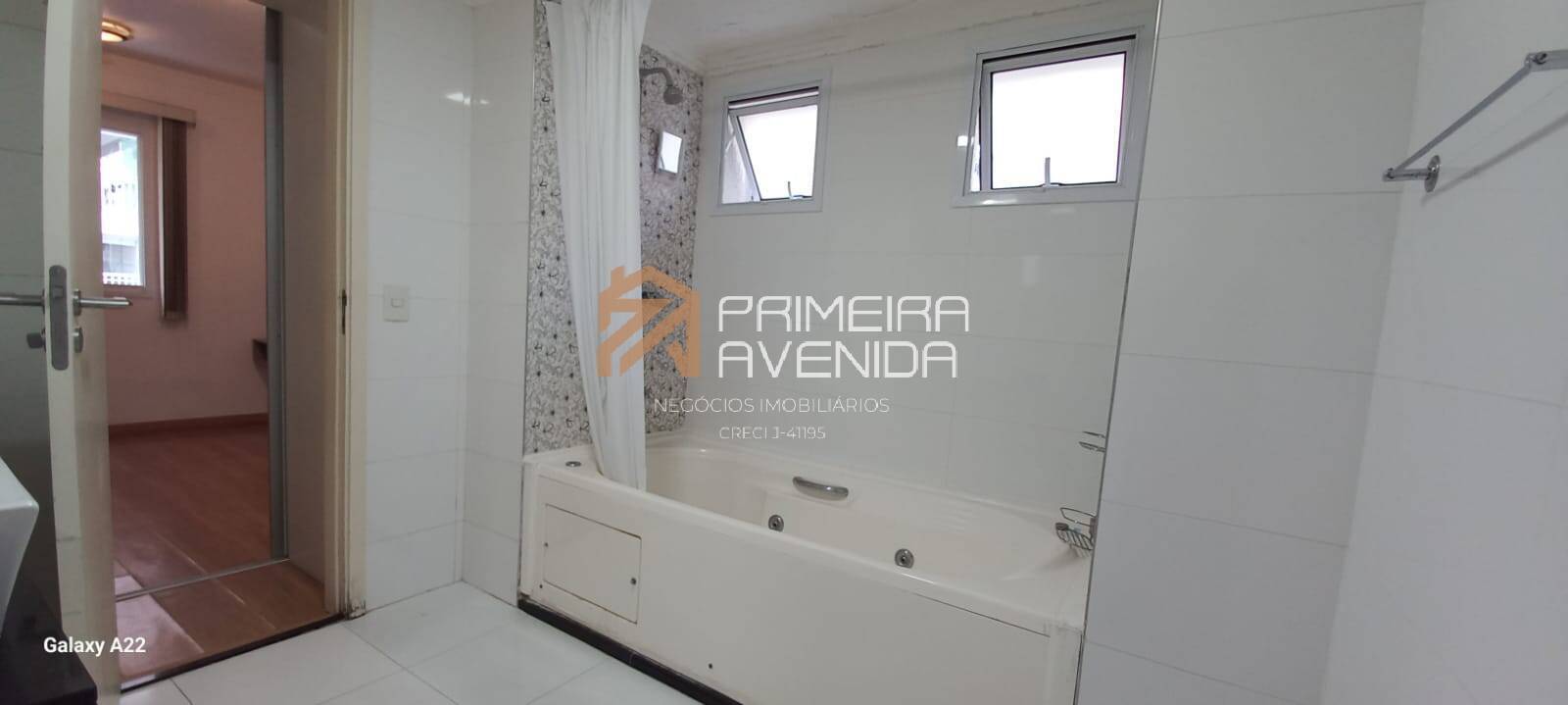 Apartamento para alugar com 3 quartos, 125m² - Foto 22