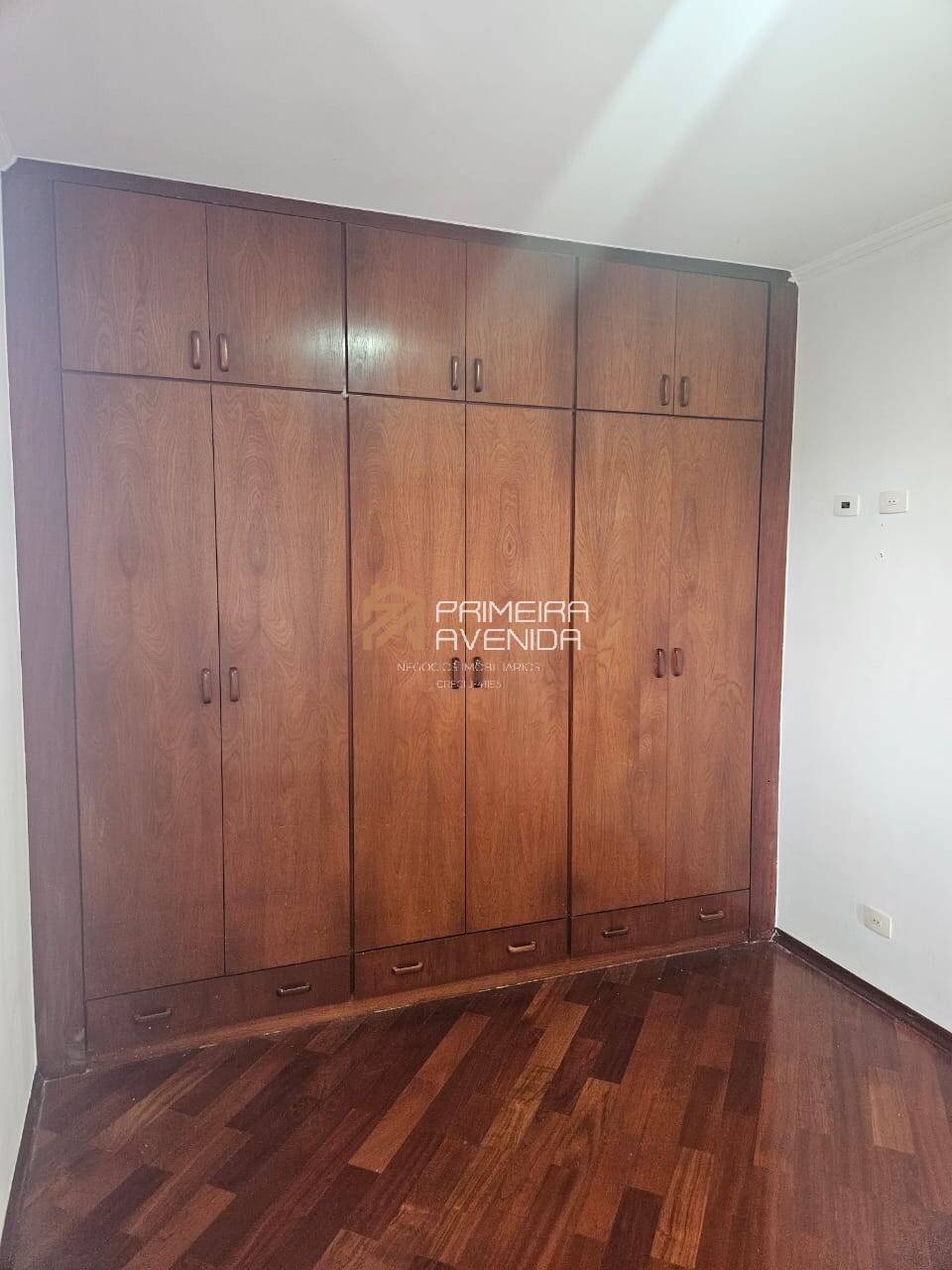 Apartamento à venda com 3 quartos, 81m² - Foto 6