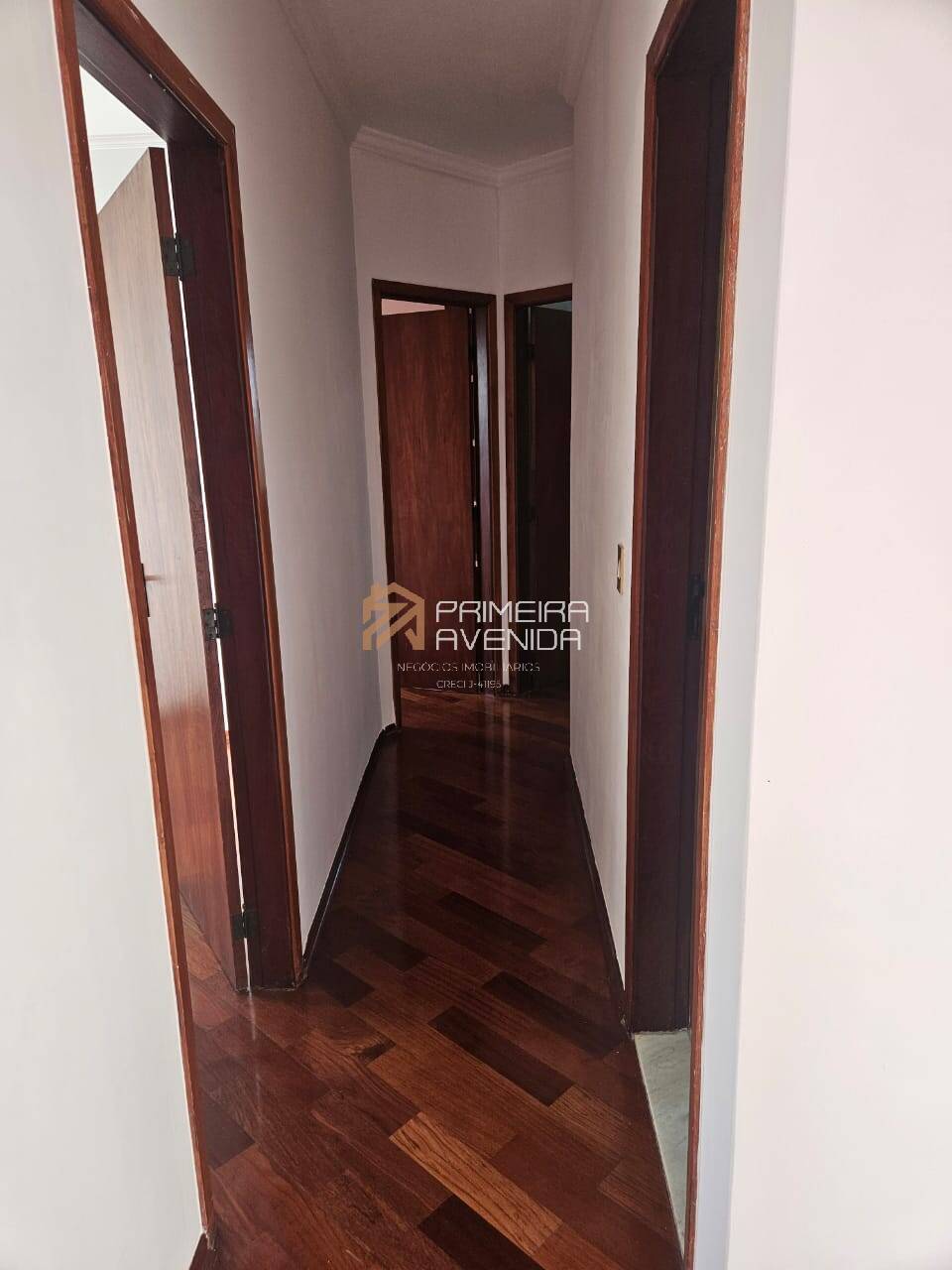 Apartamento à venda com 3 quartos, 81m² - Foto 4