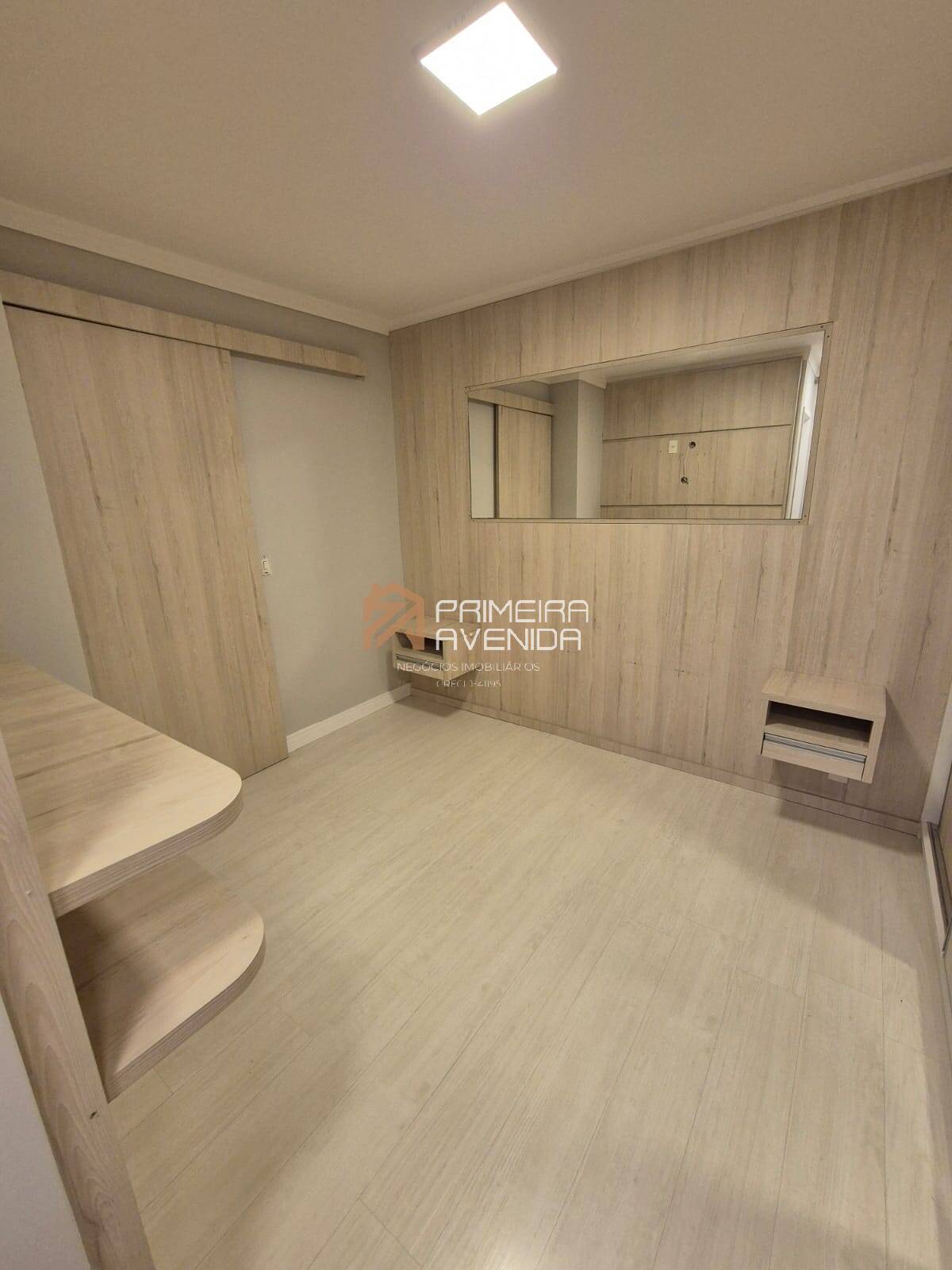 Apartamento à venda com 2 quartos, 63m² - Foto 12