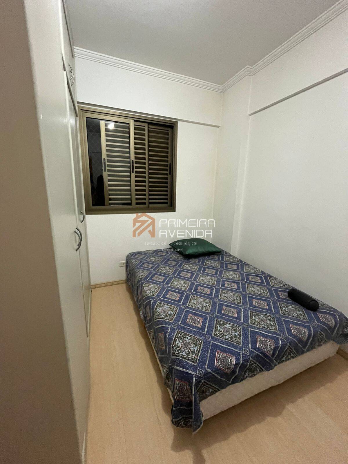 Apartamento à venda com 4 quartos, 150m² - Foto 6