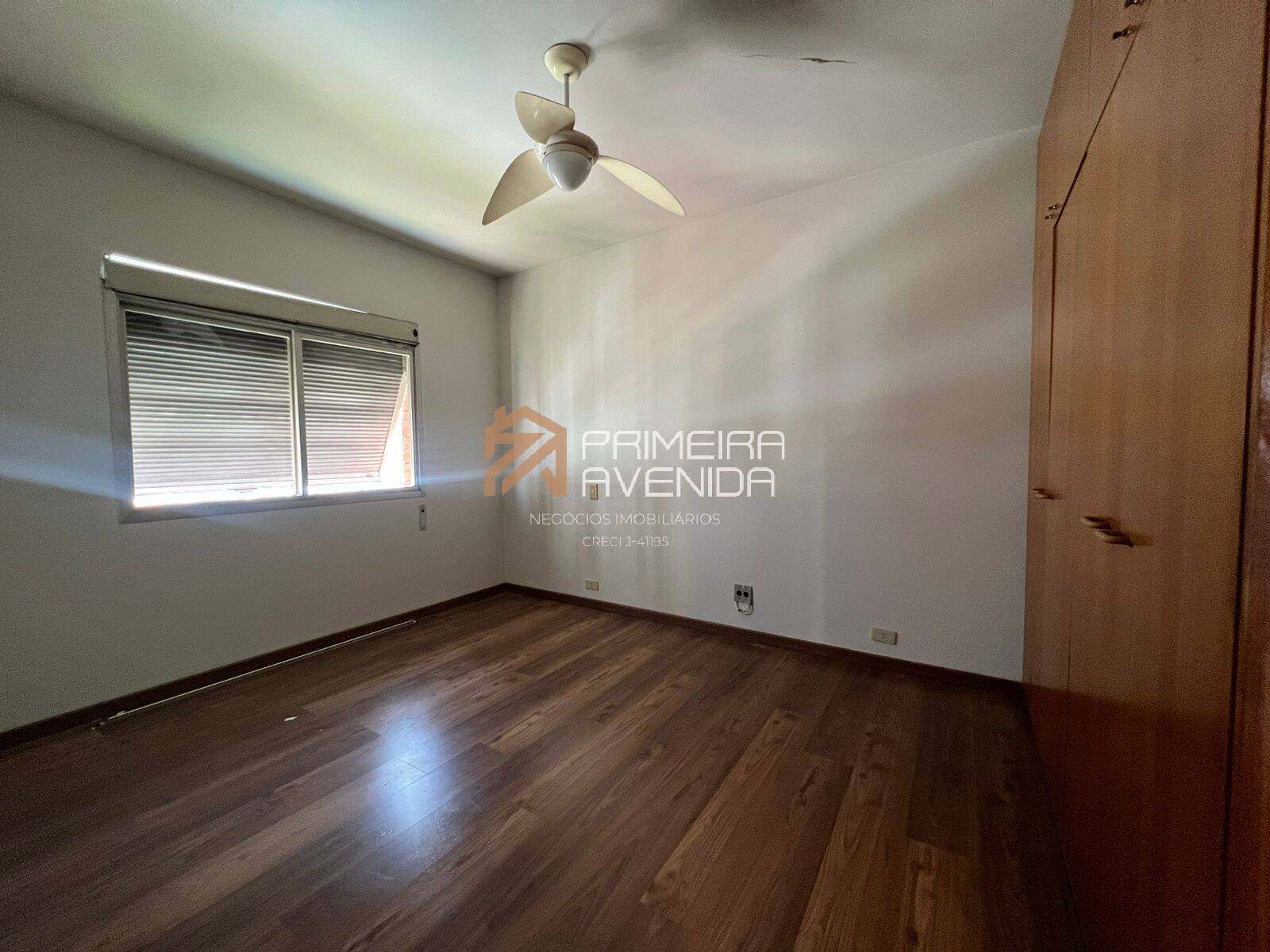 Apartamento à venda com 4 quartos, 220m² - Foto 19