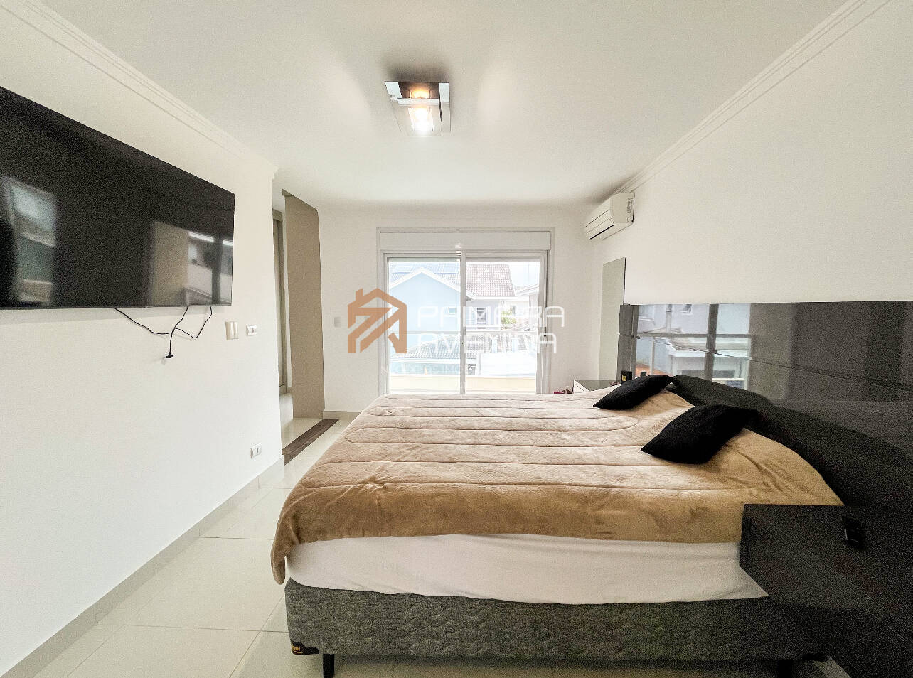 Casa à venda com 4 quartos, 238m² - Foto 6