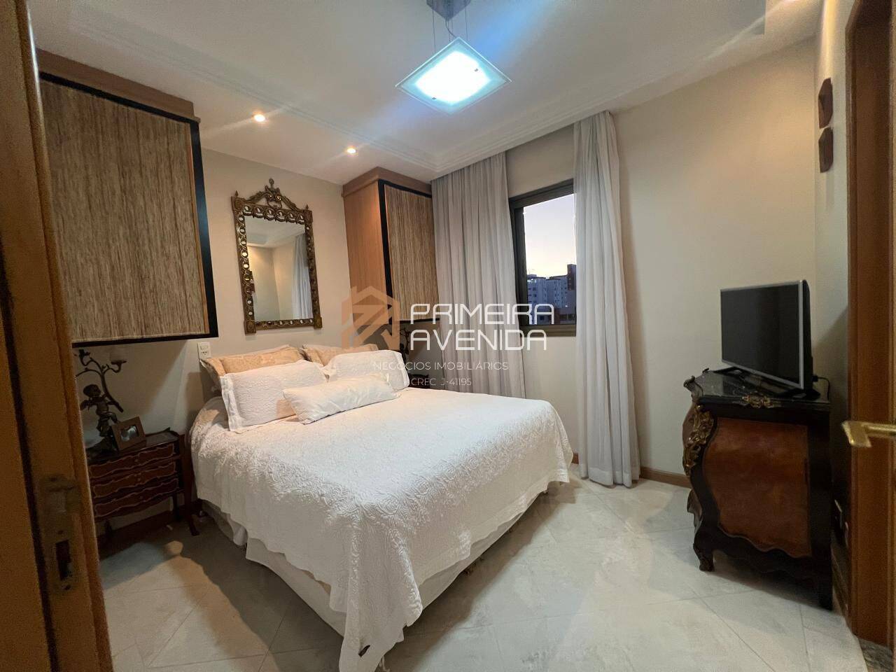 Apartamento à venda com 4 quartos, 206m² - Foto 20