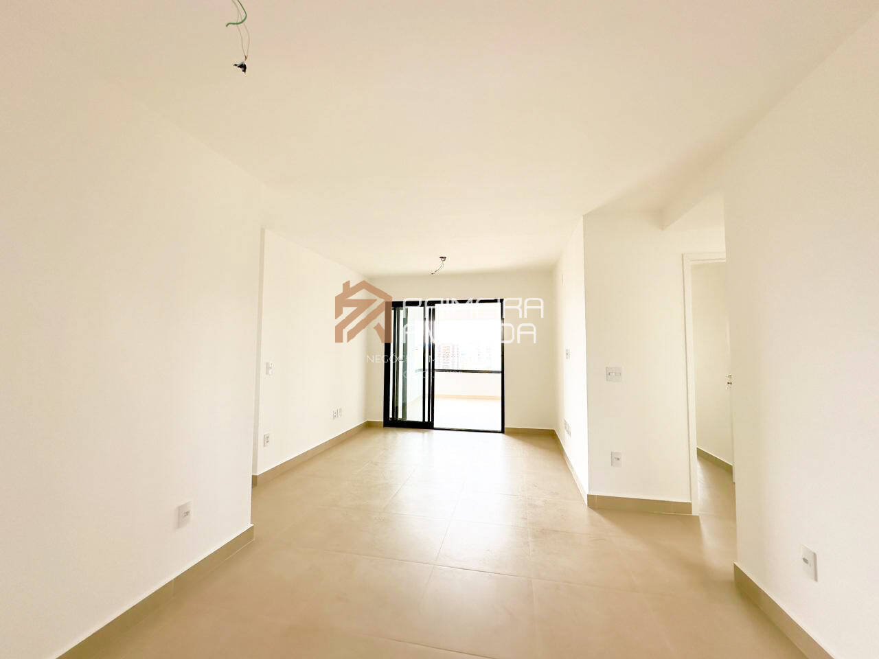 Apartamento à venda com 3 quartos, 120m² - Foto 3