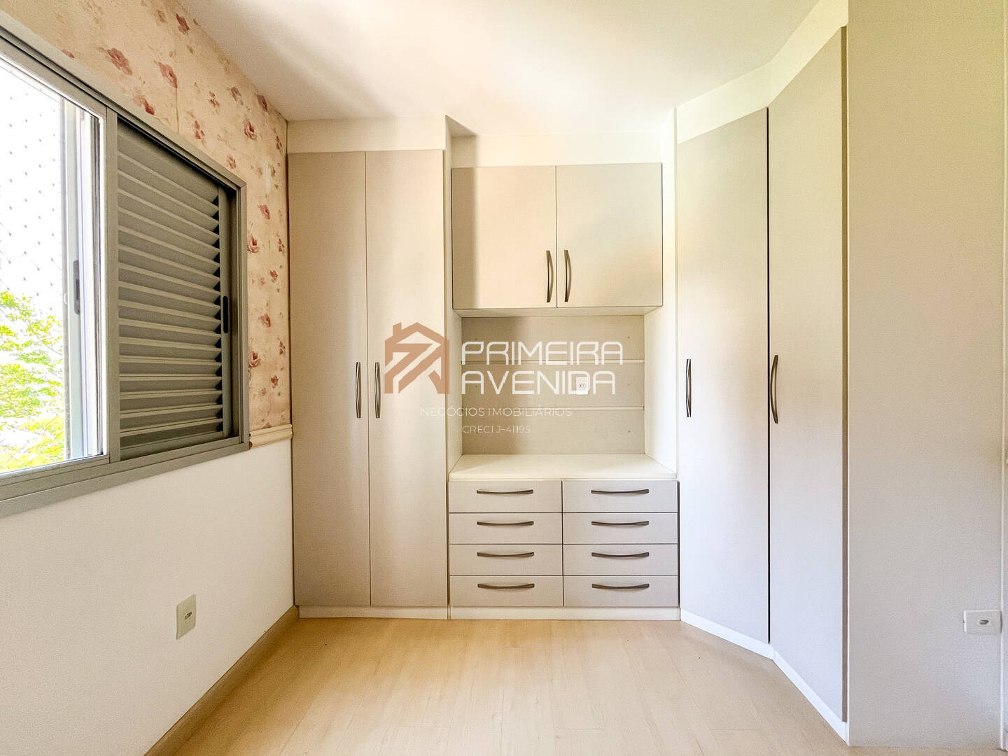 Apartamento à venda com 3 quartos, 94m² - Foto 12