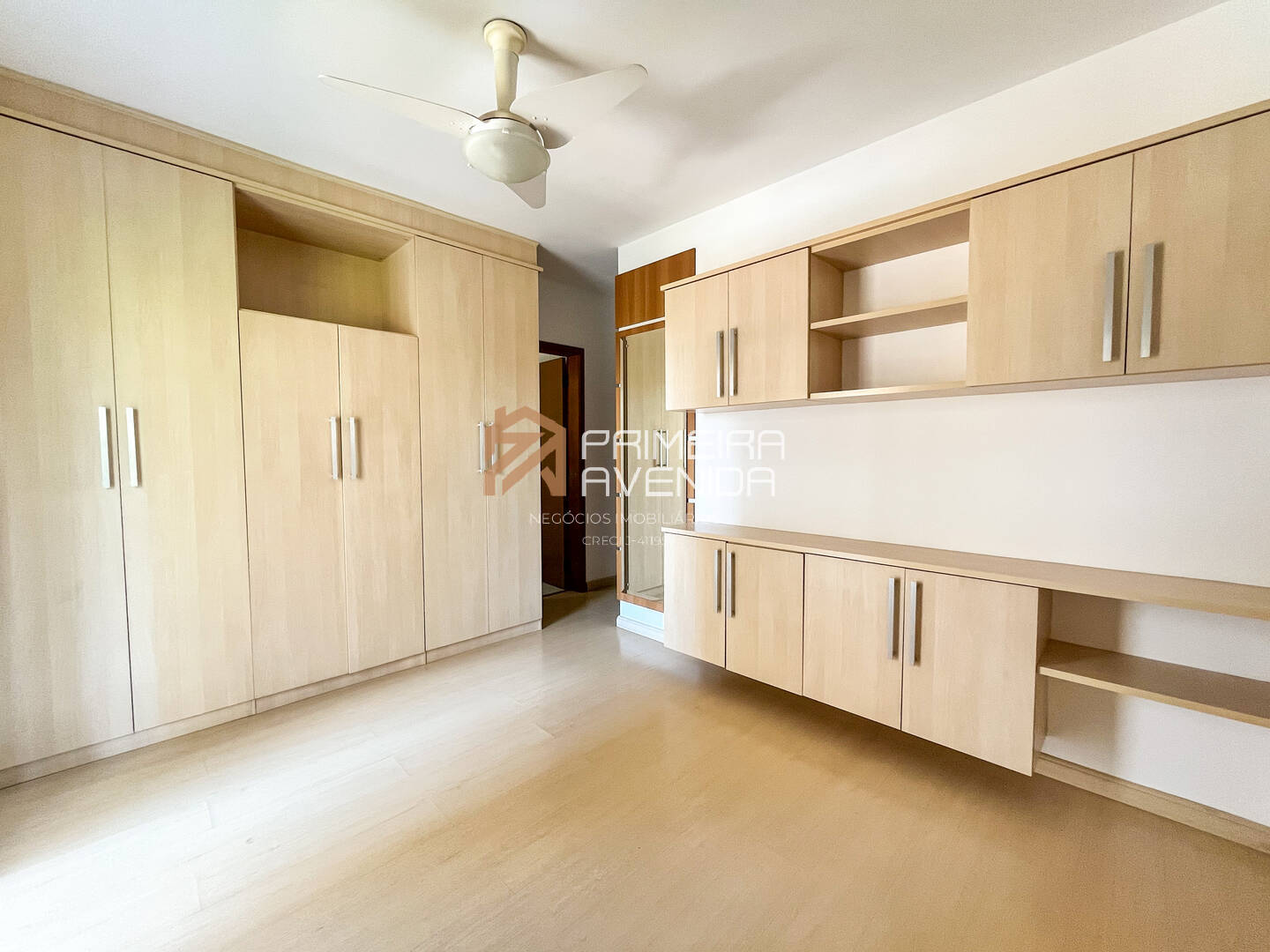 Apartamento à venda com 3 quartos, 94m² - Foto 13