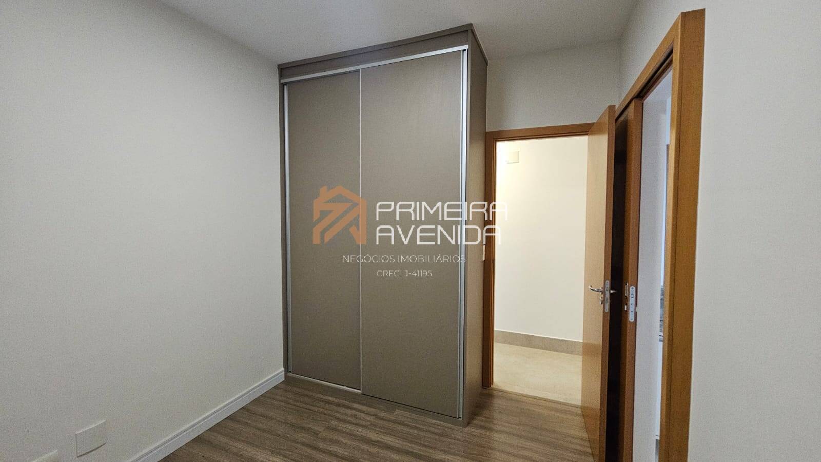 Apartamento à venda com 4 quartos, 183m² - Foto 11