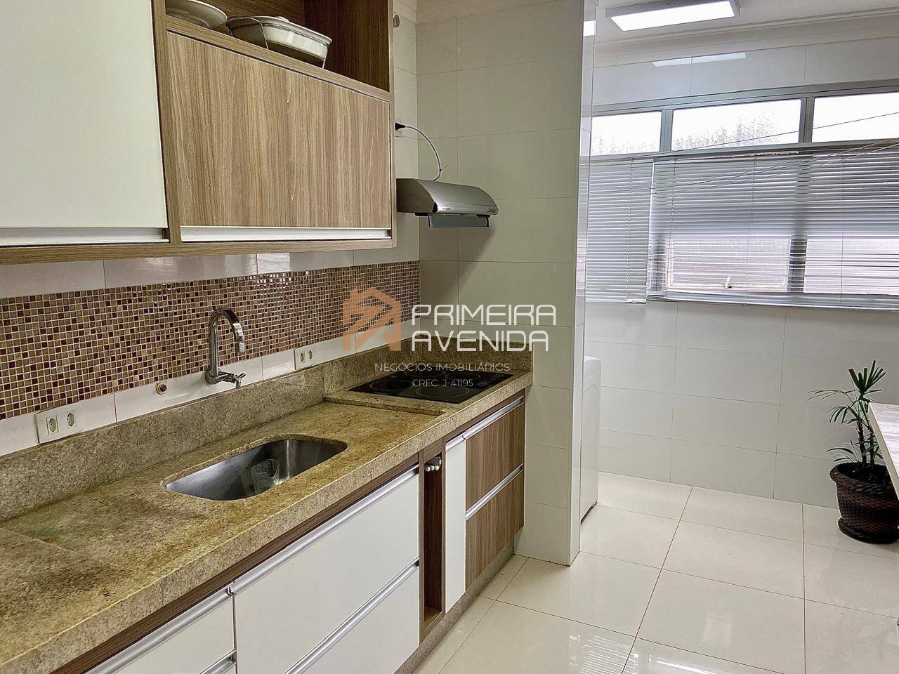 Apartamento à venda com 3 quartos, 97m² - Foto 8