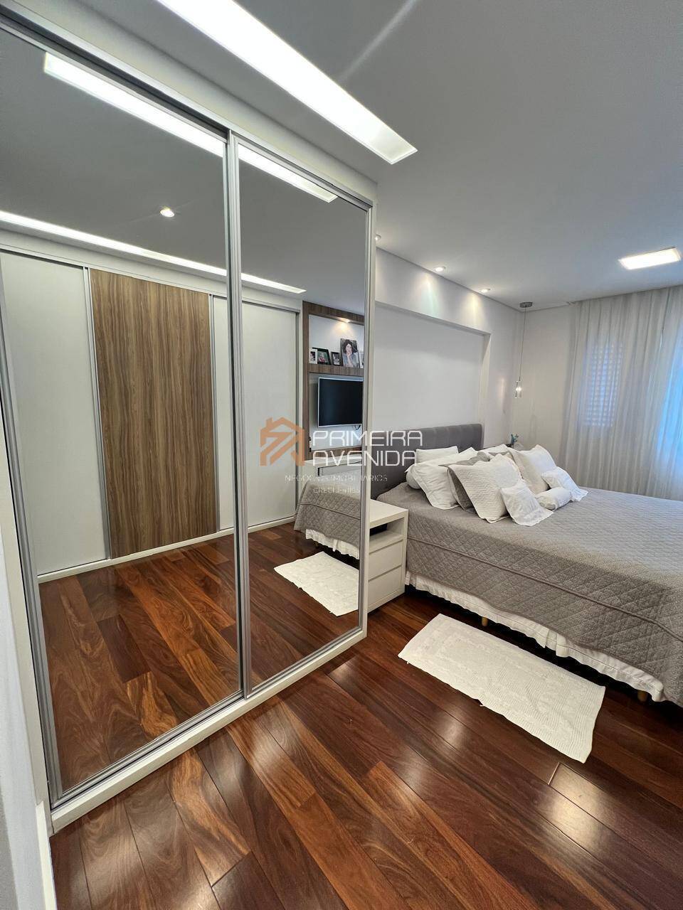 Apartamento à venda com 3 quartos, 142m² - Foto 17