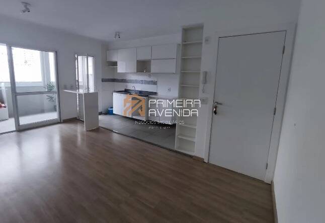 Apartamento à venda com 3 quartos, 75m² - Foto 1