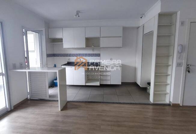 Apartamento à venda com 3 quartos, 75m² - Foto 2