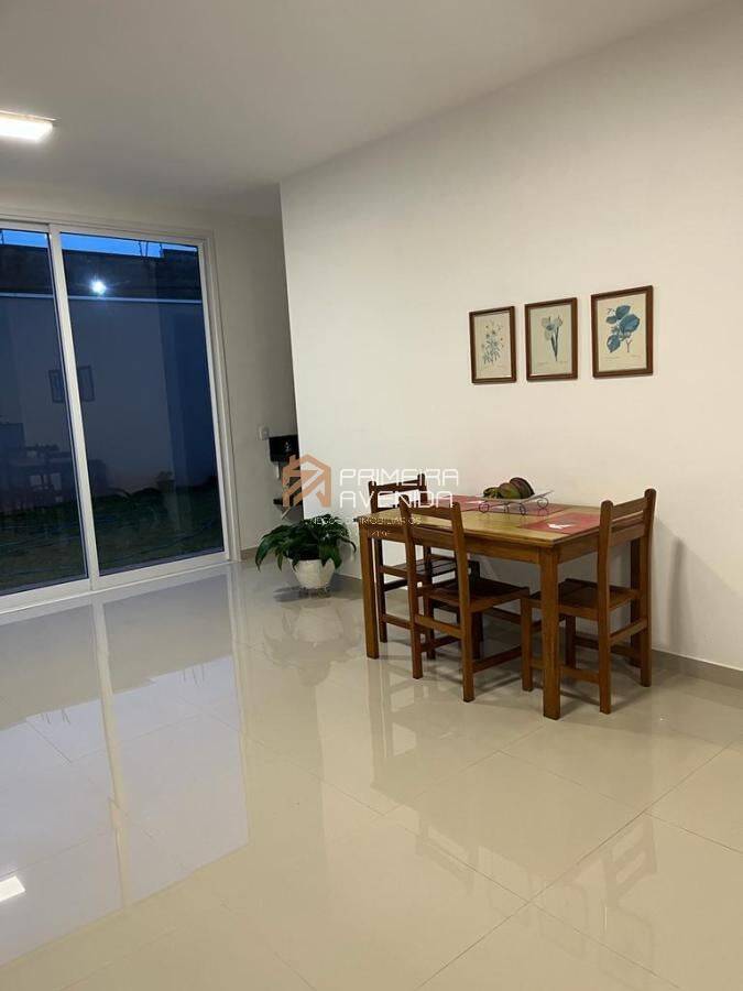 Casa à venda com 3 quartos, 332m² - Foto 13