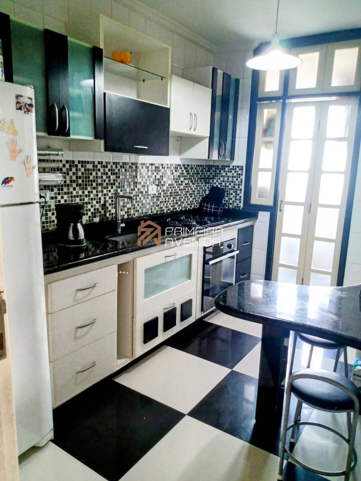 Apartamento à venda com 3 quartos, 90m² - Foto 8