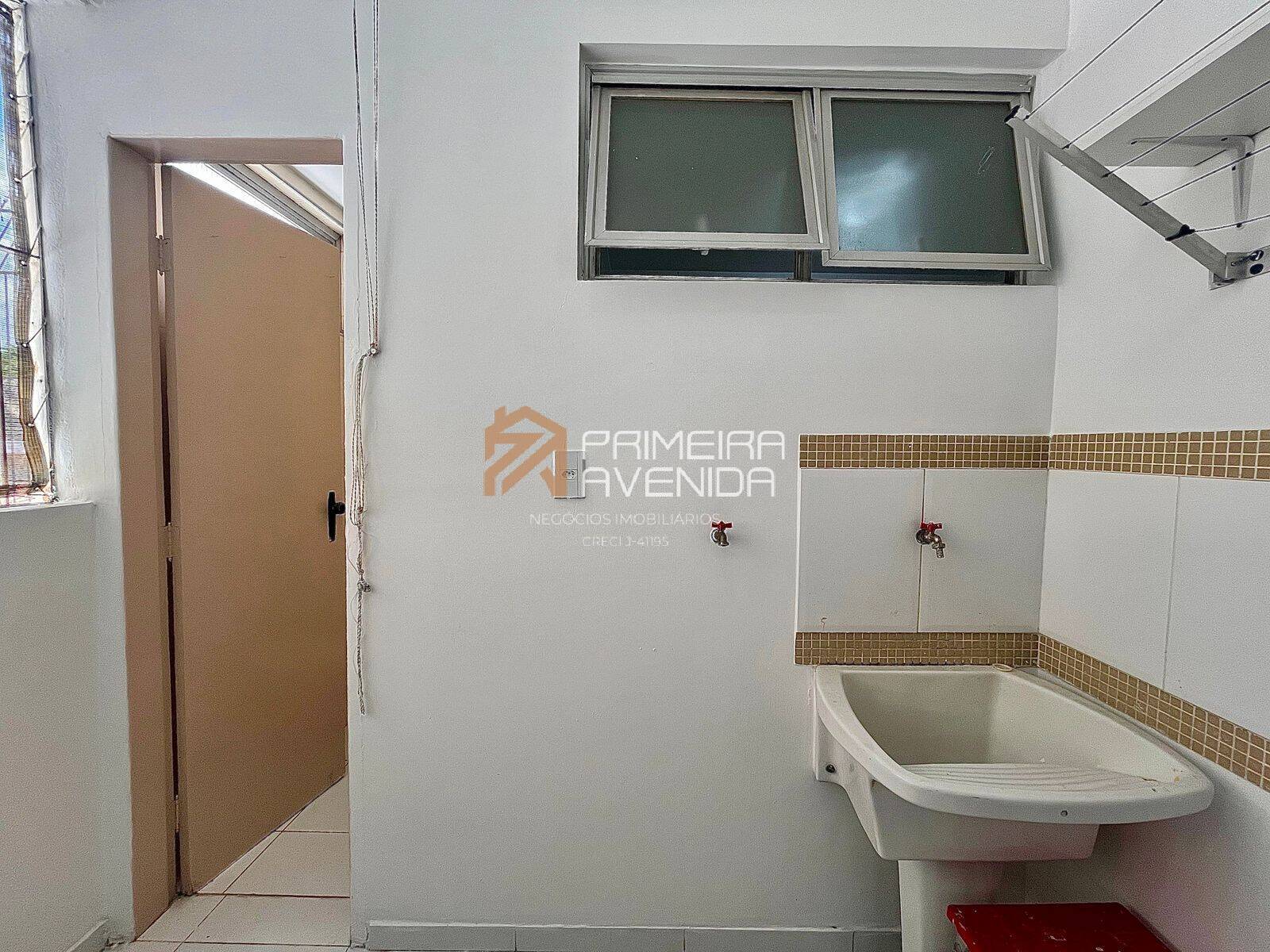 Apartamento à venda com 2 quartos, 85m² - Foto 4