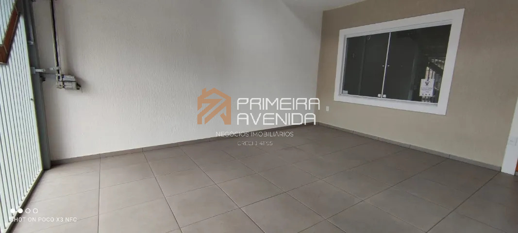 Casa à venda com 3 quartos, 150m² - Foto 17