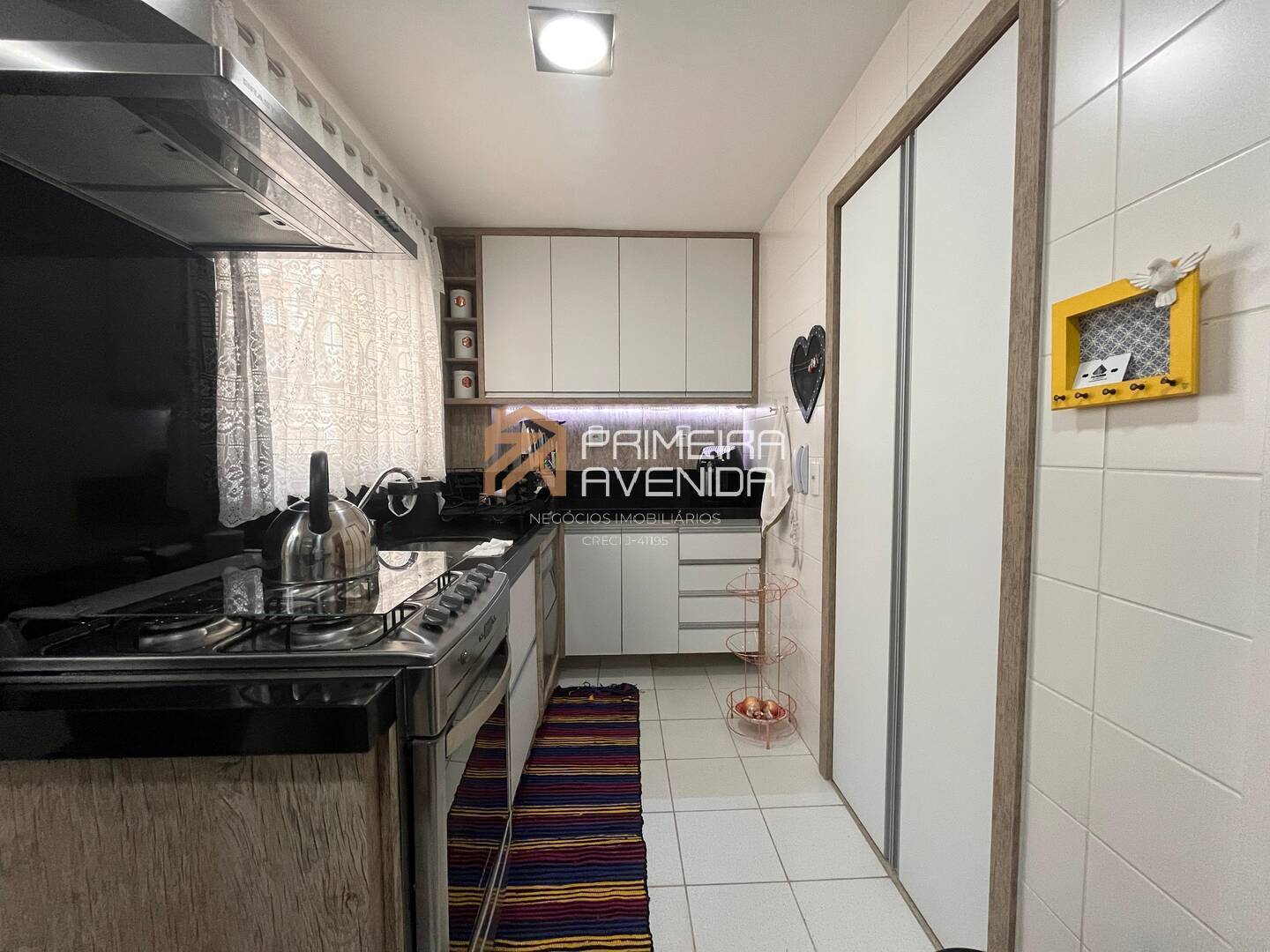 Apartamento para alugar com 3 quartos, 90m² - Foto 9