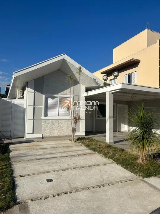 Casa de Condomínio à venda com 3 quartos, 260m² - Foto 2