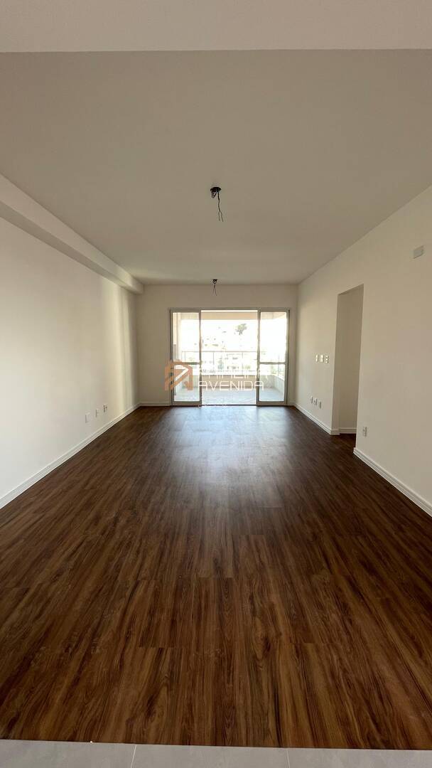 Apartamento para alugar com 3 quartos, 101m² - Foto 3