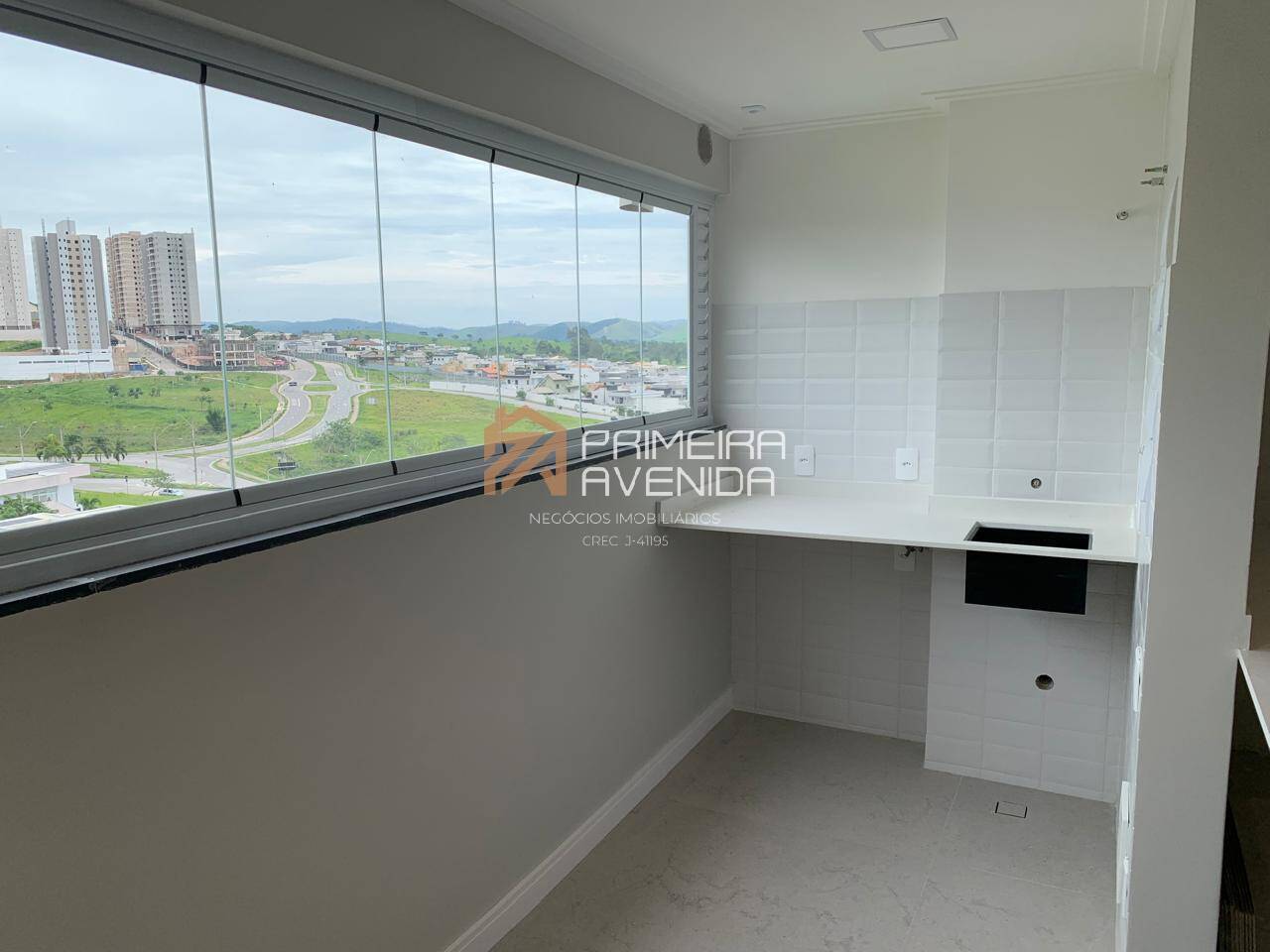 Apartamento à venda com 2 quartos, 65m² - Foto 4