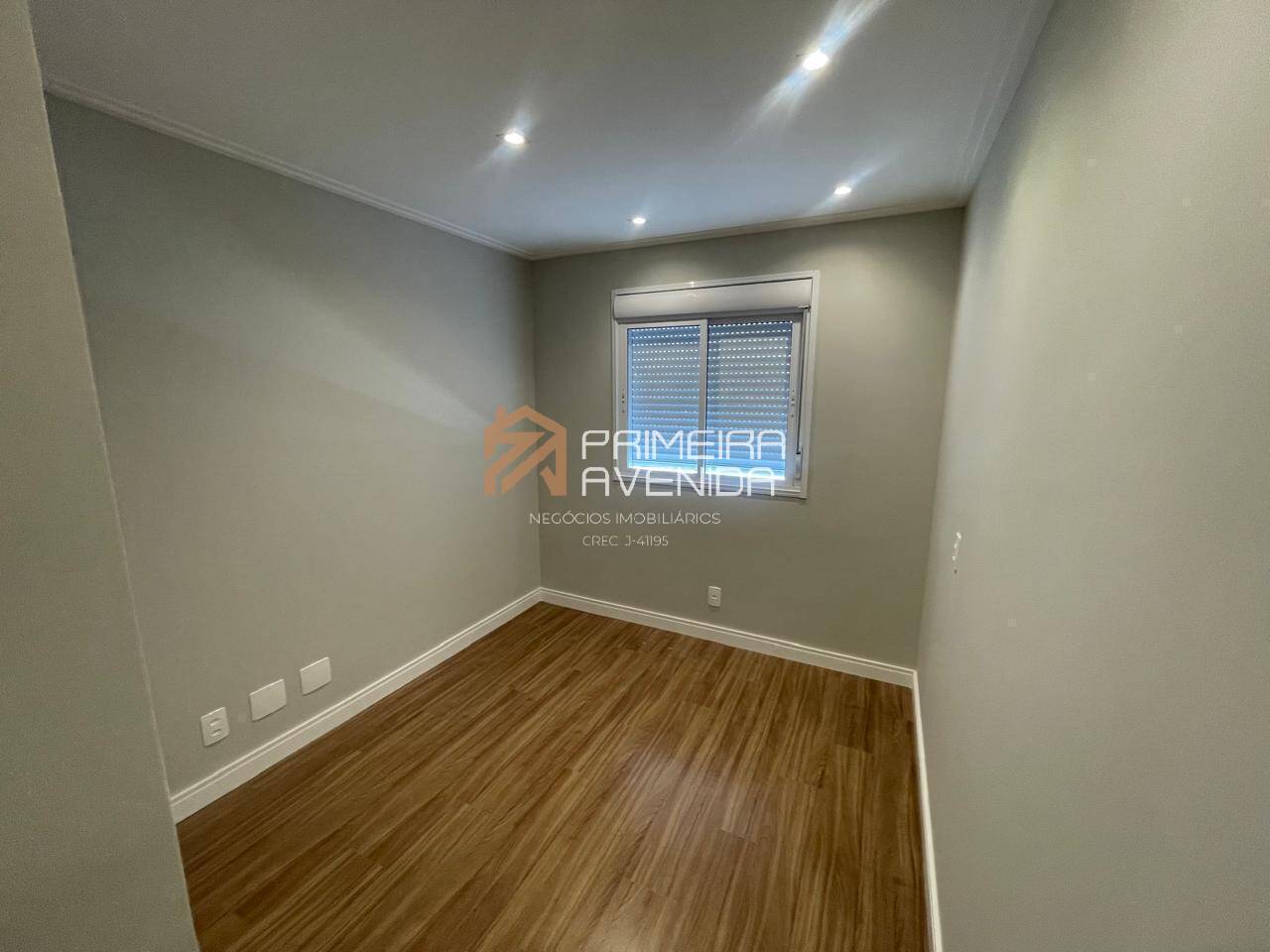 Apartamento à venda com 2 quartos, 65m² - Foto 25