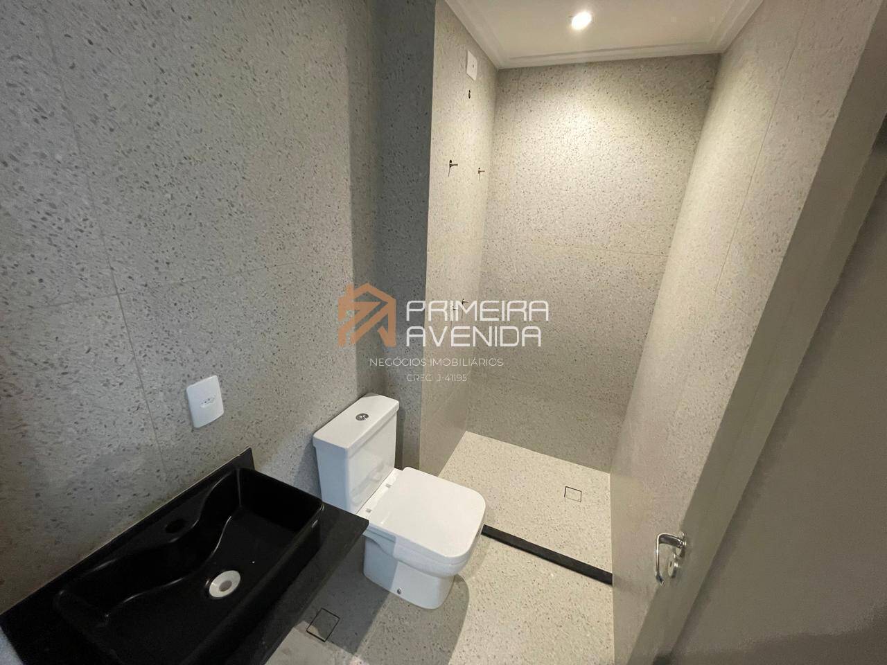 Apartamento à venda com 2 quartos, 65m² - Foto 35