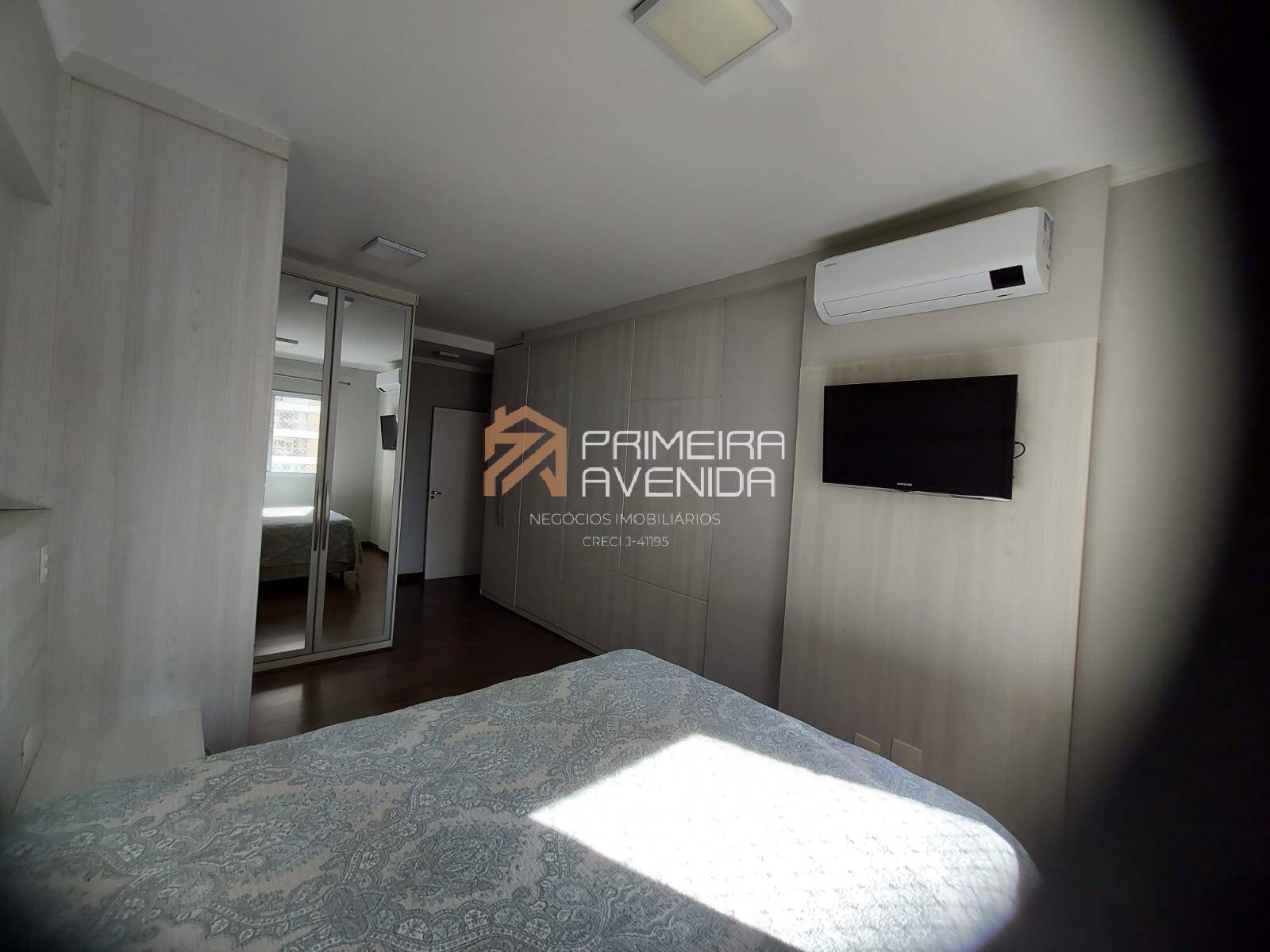 Apartamento à venda com 3 quartos, 142m² - Foto 17