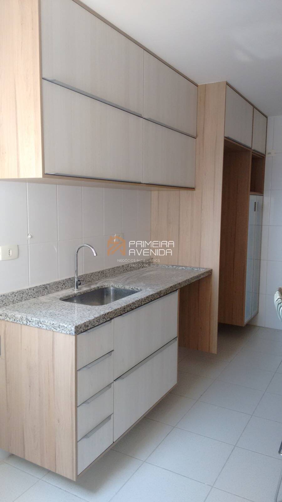 Apartamento à venda com 4 quartos, 243m² - Foto 6