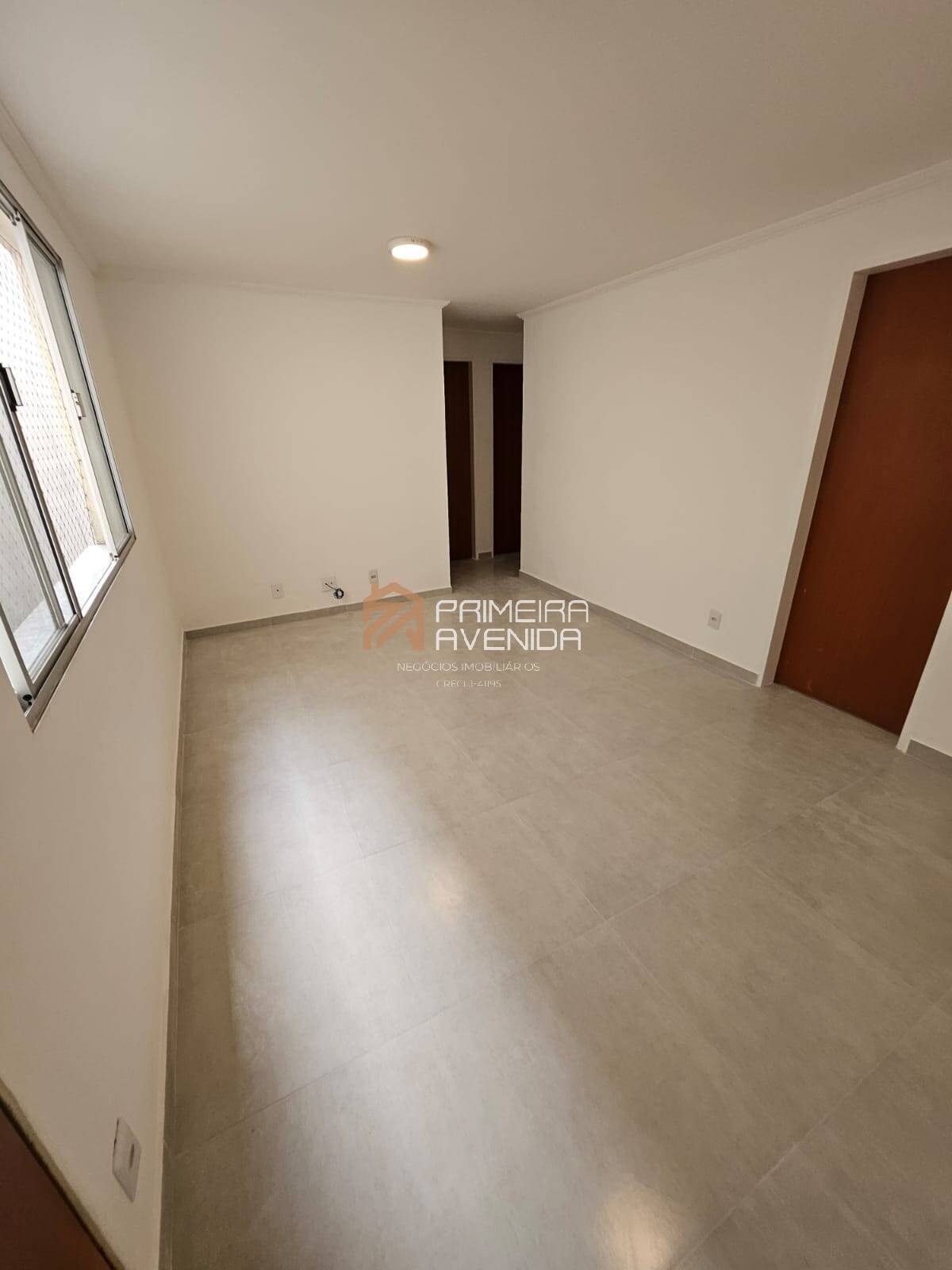 Apartamento para alugar com 3 quartos, 68m² - Foto 3