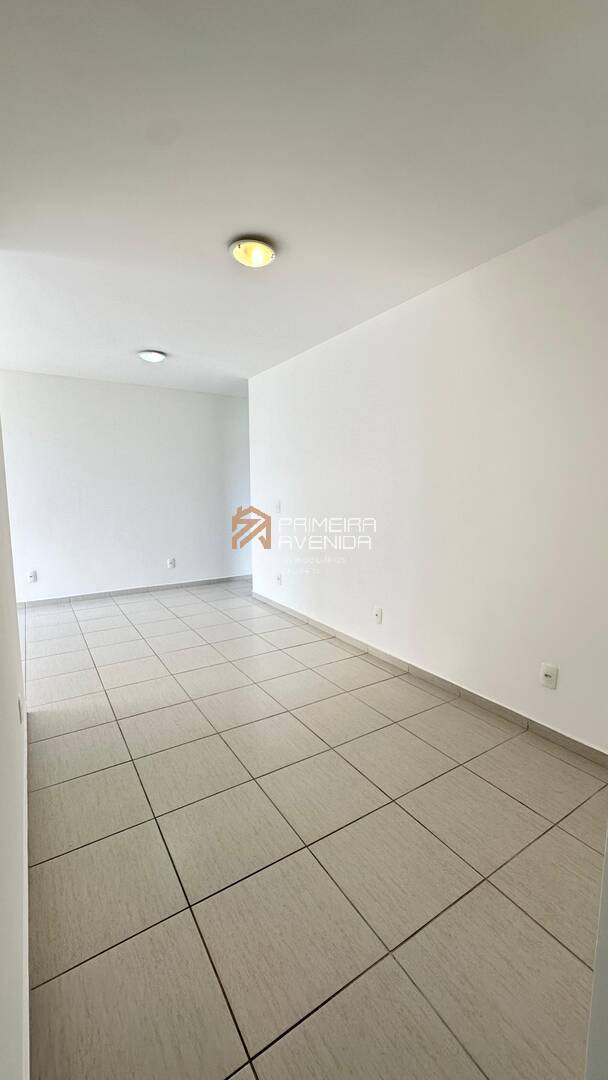 Apartamento à venda com 2 quartos, 75m² - Foto 4