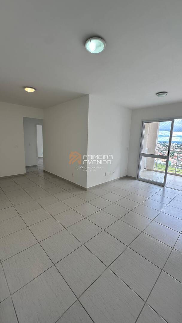 Apartamento à venda com 2 quartos, 75m² - Foto 2