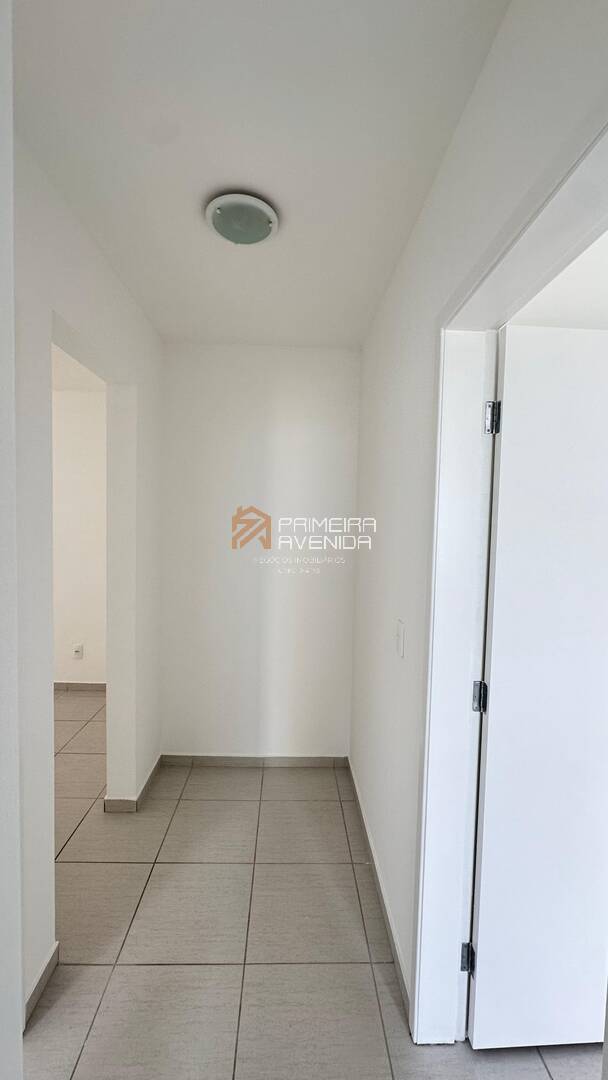 Apartamento à venda com 2 quartos, 75m² - Foto 11