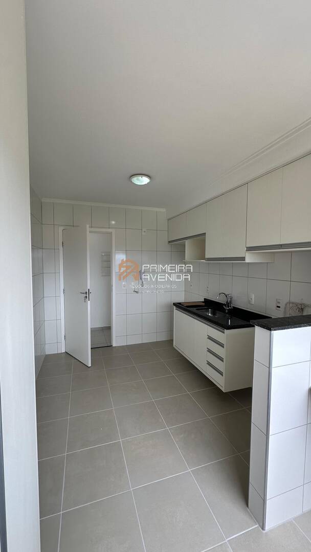 Apartamento à venda com 2 quartos, 75m² - Foto 8