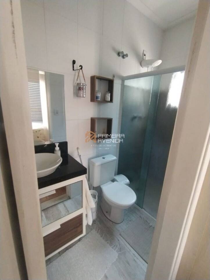 Casa à venda com 3 quartos, 180m² - Foto 18